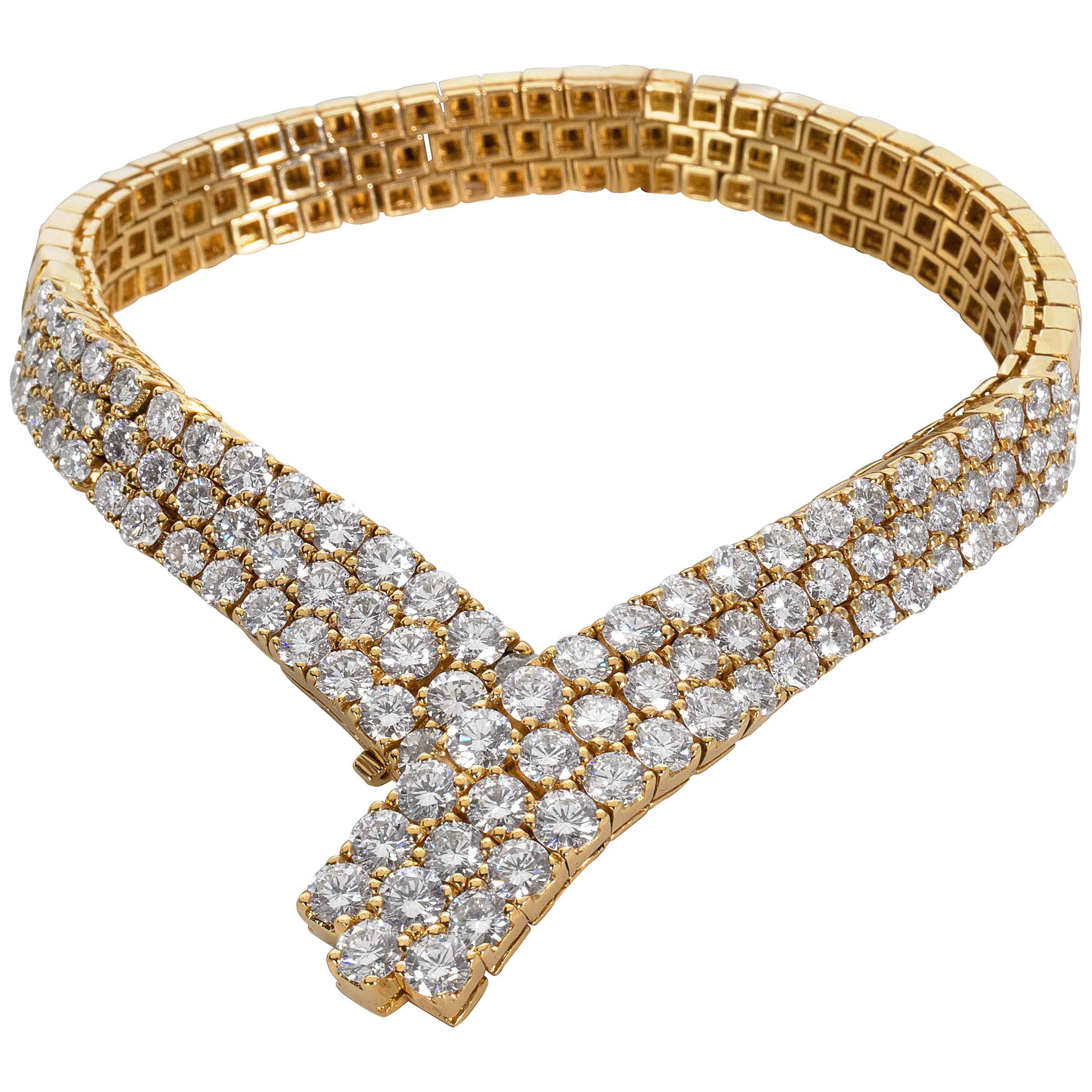 Estate Three-Row Diamond V Bracelet in 18 Karat Gold 10.00 Carat