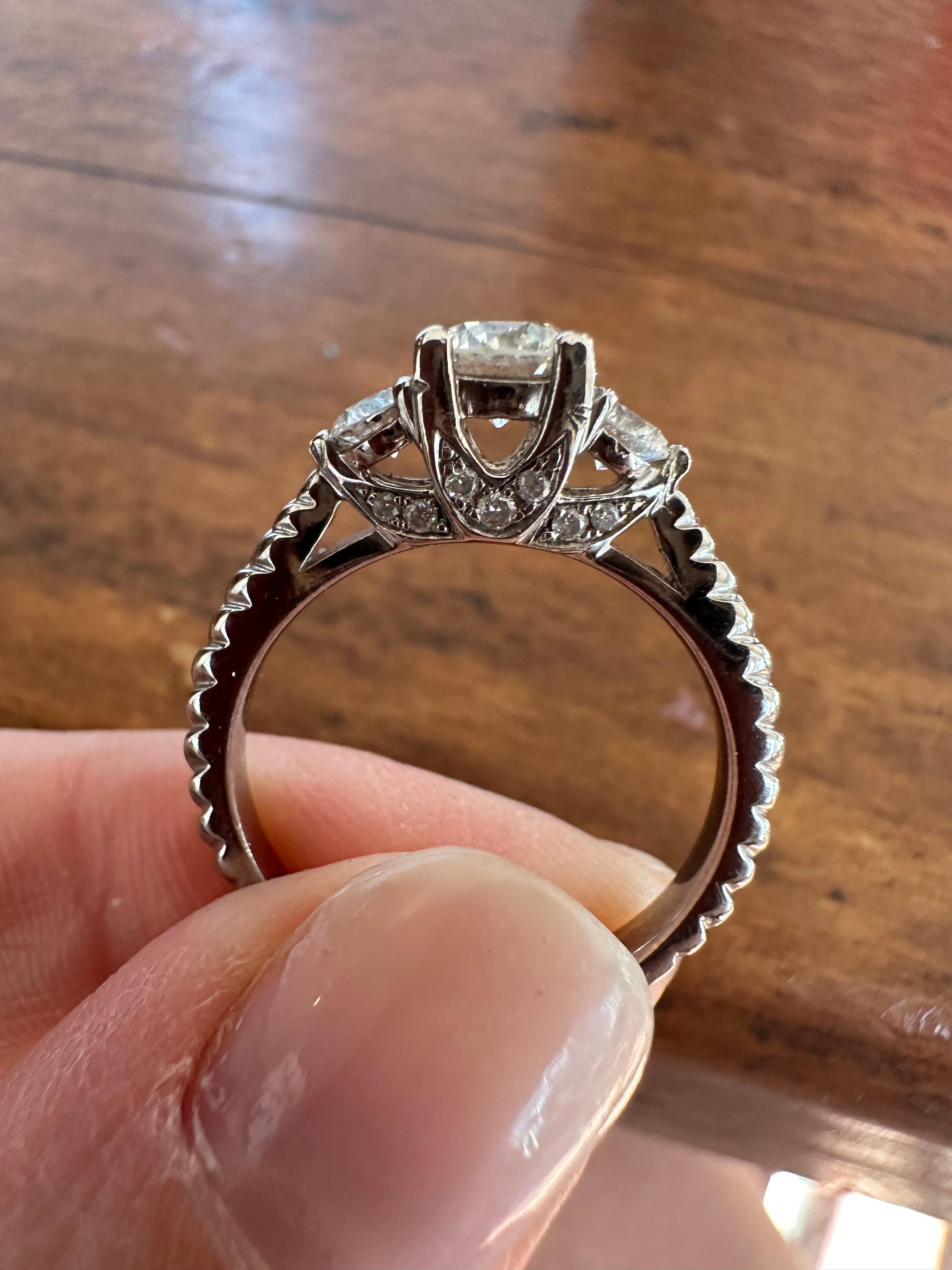 Estate Three-Stone Diamond Ring  For Sale 5