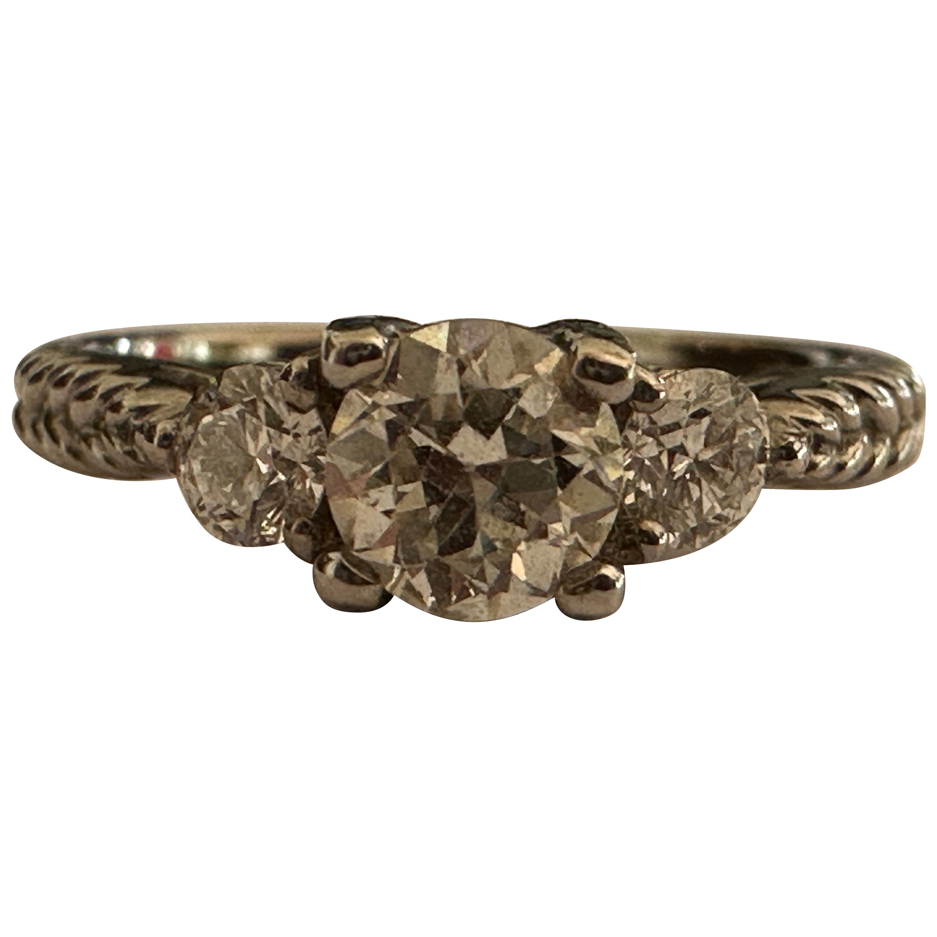 Anello con diamante a tre pietre Estate
