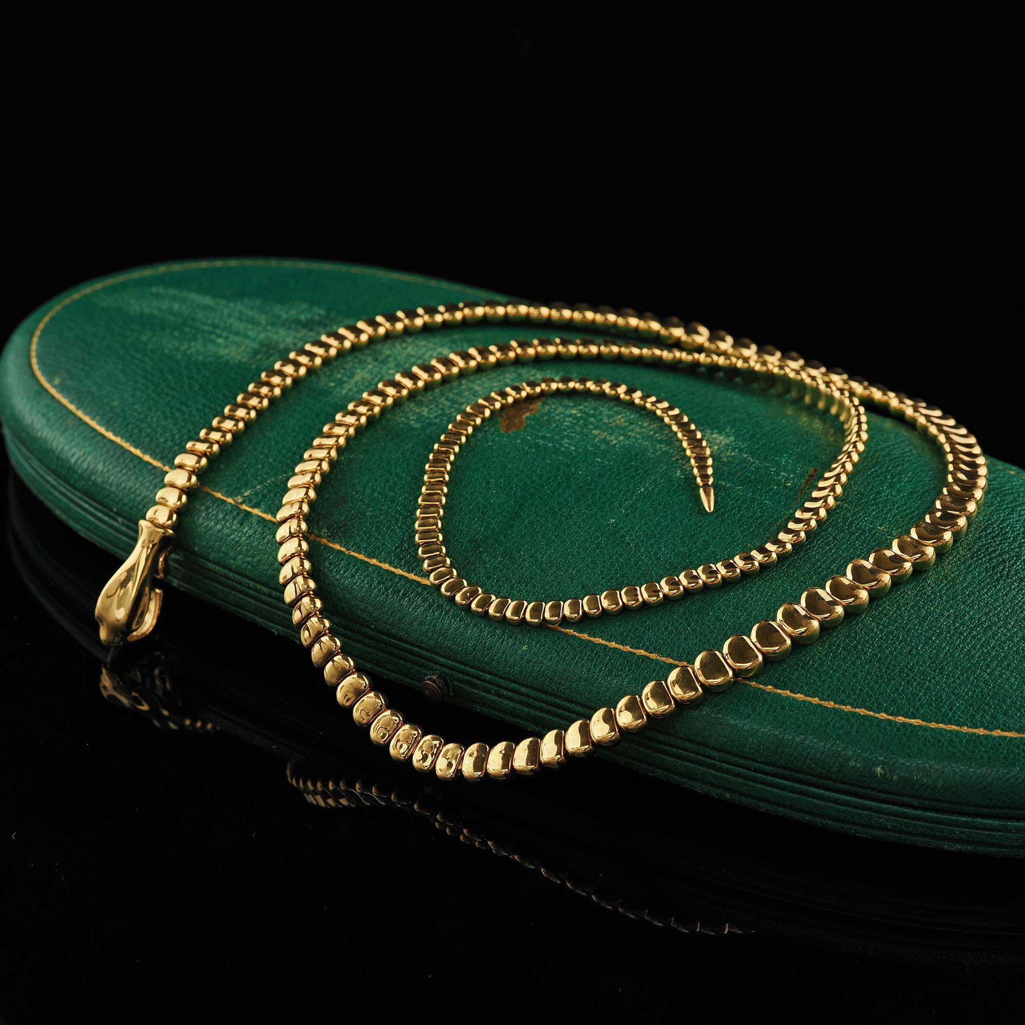 Estate Tiffany and Co Elsa Peretti 18K Yellow Gold Snake Necklace - 27.5 inches For Sale 10