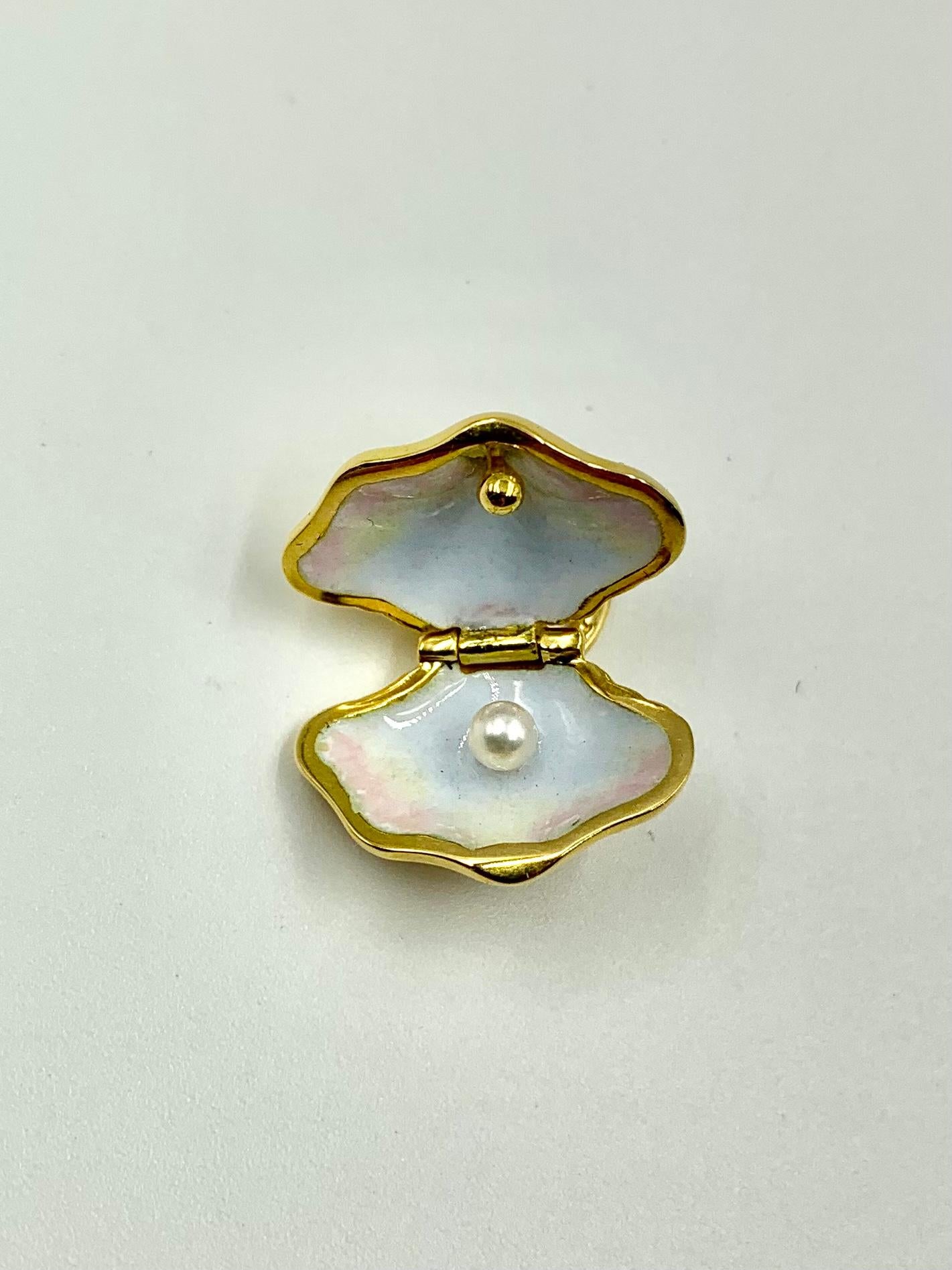 Estate Tiffany & Co. 18K Gold Enamel Akoya Pearl Oyster Pendant Charm, 2001 3