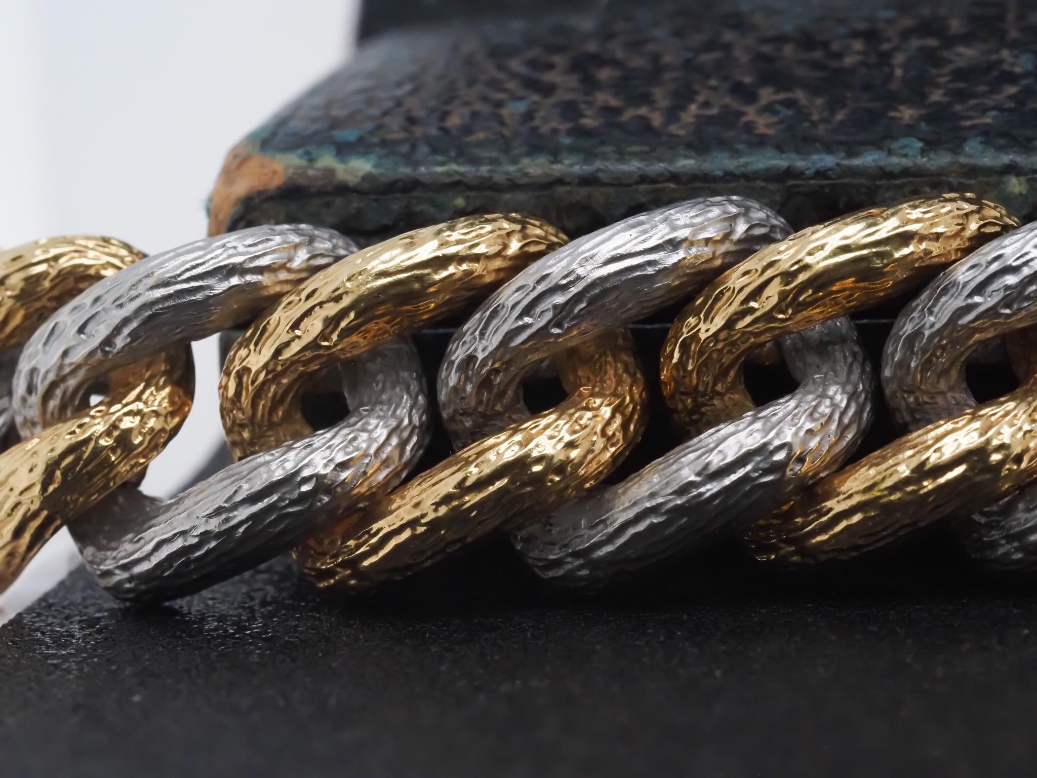 Bracelet à maillons martelés bicolores 18 carats Tiffany & Co., VHK#1002 en vente 12