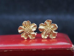 Estate Tiffany & Co. 18K Yellow Gold Dogwood Flower Earrings - VHK#88b