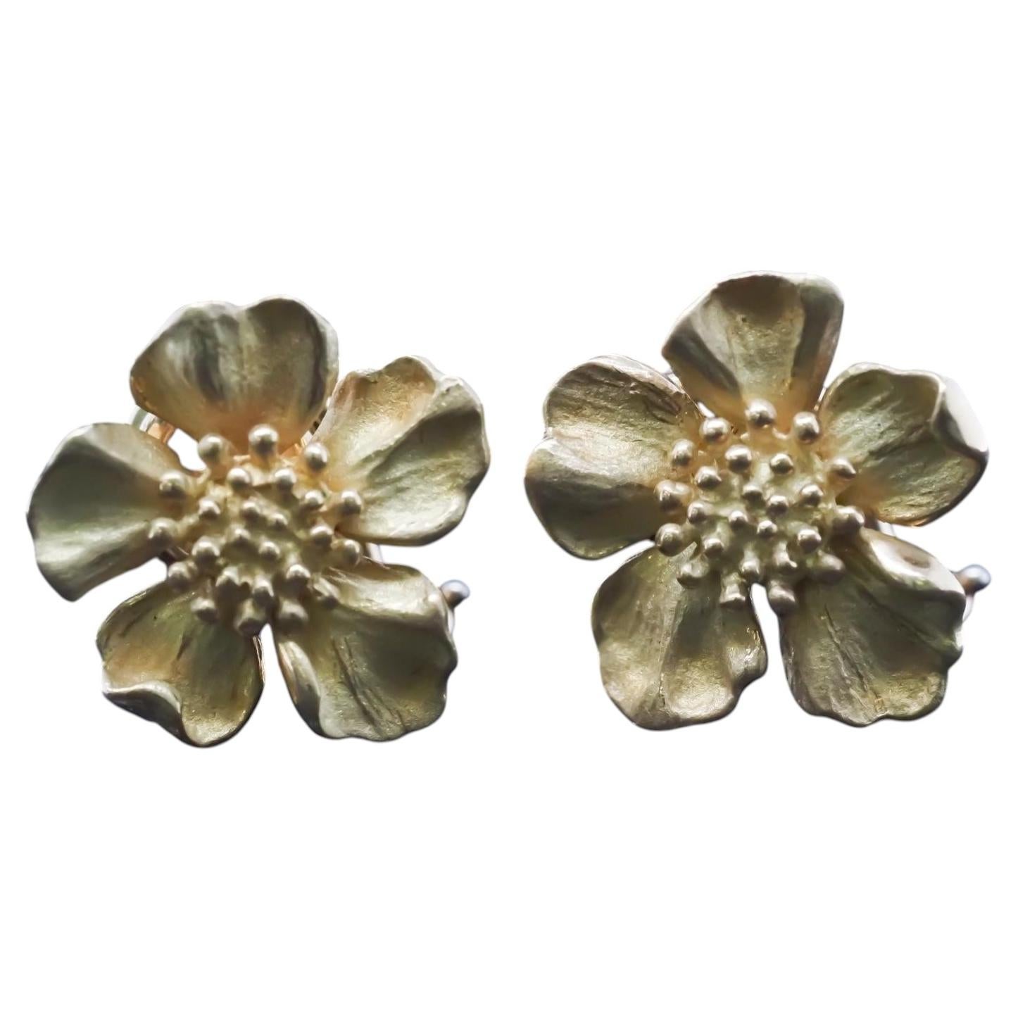 Estate Tiffany & Co. 18K Yellow Gold Dogwood Flower Earrings - VHK#88b