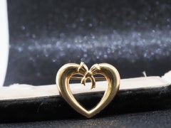 Estate Tiffany & Co. 18K Yellow Gold Heart with Ribbon Brooch - VHK#700a