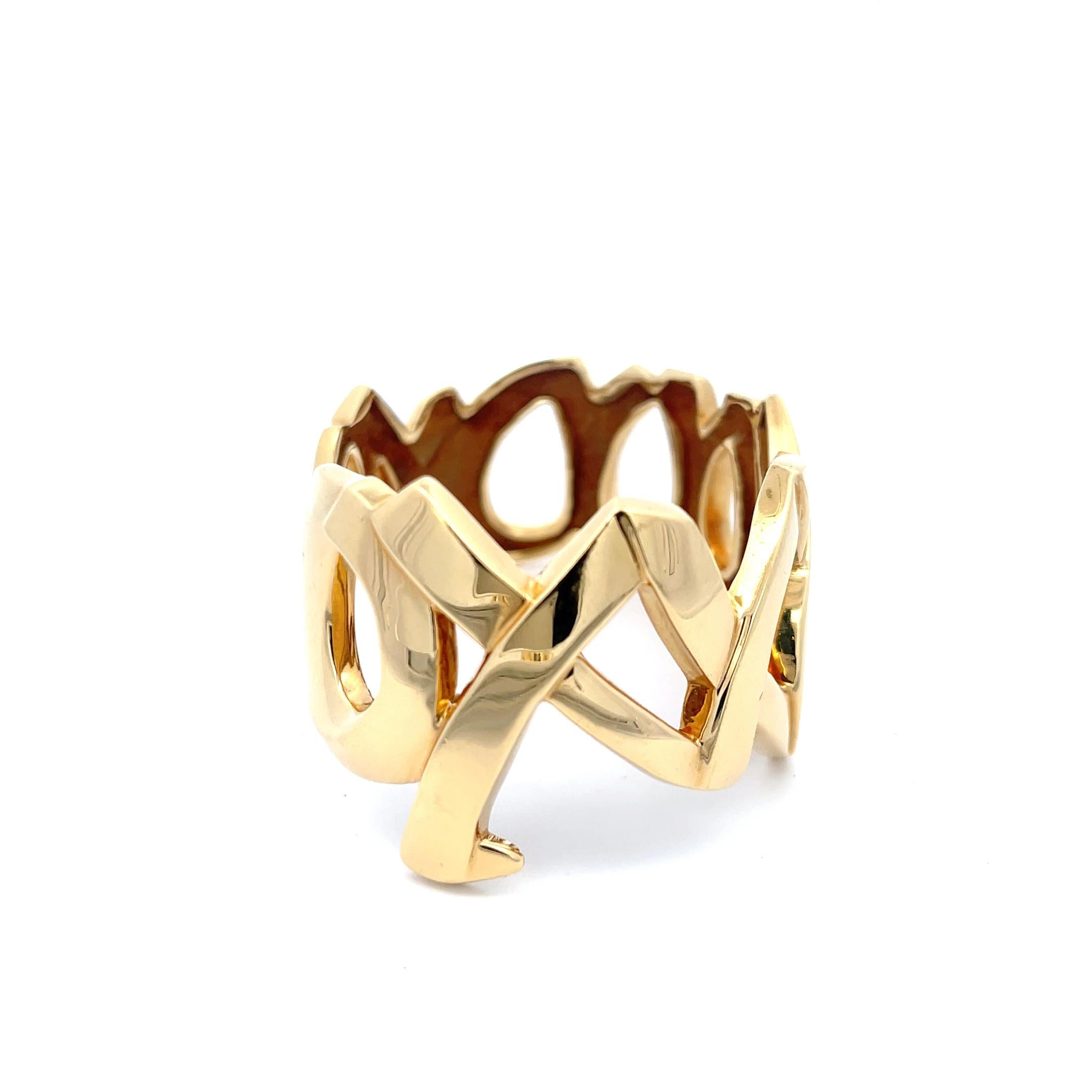Estate Tiffany & Co. by Paloma Picasso Love and Kisses Cuff 18K Yellow Gold In Excellent Condition For Sale In Dallas, TX