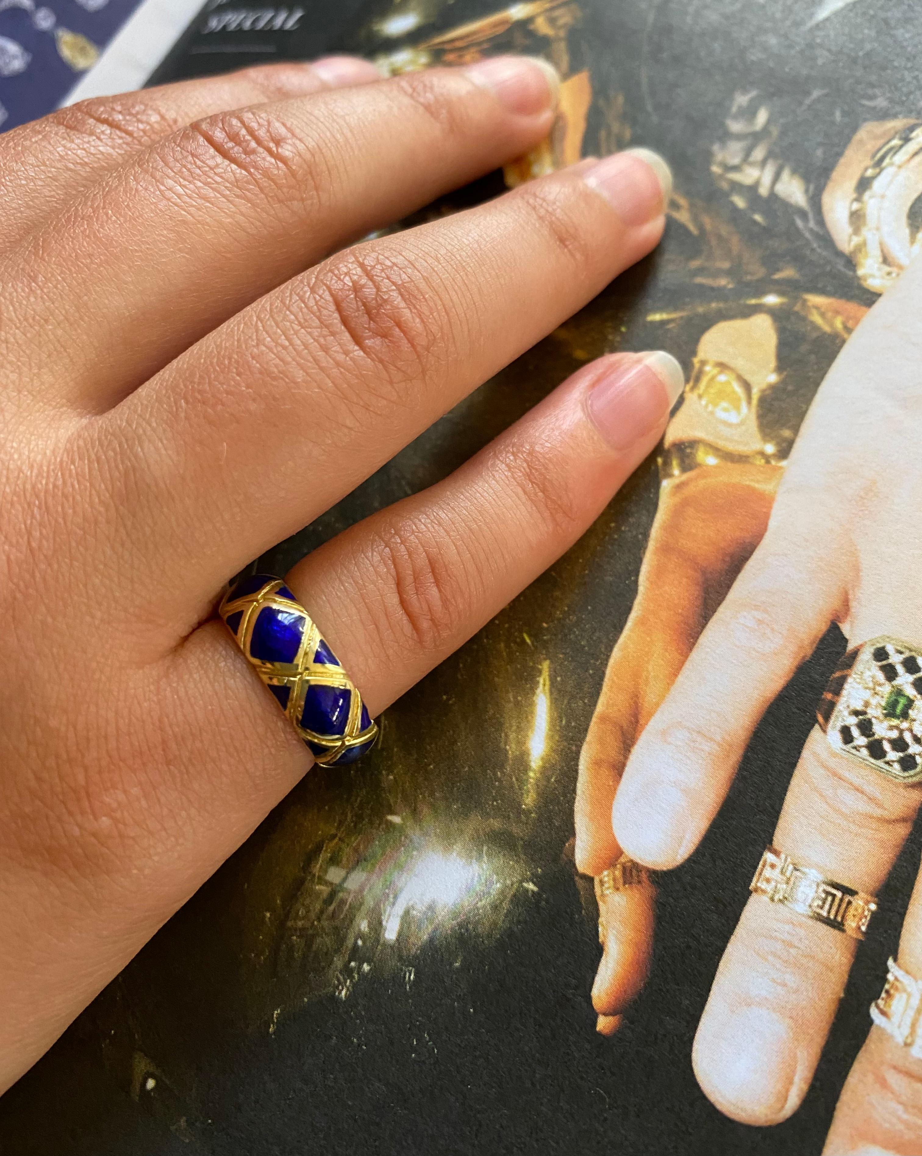 Estate Tiffany &Co. Cobalt Blue Enamel 18K Yellow Gold X Band Ring For Sale 5