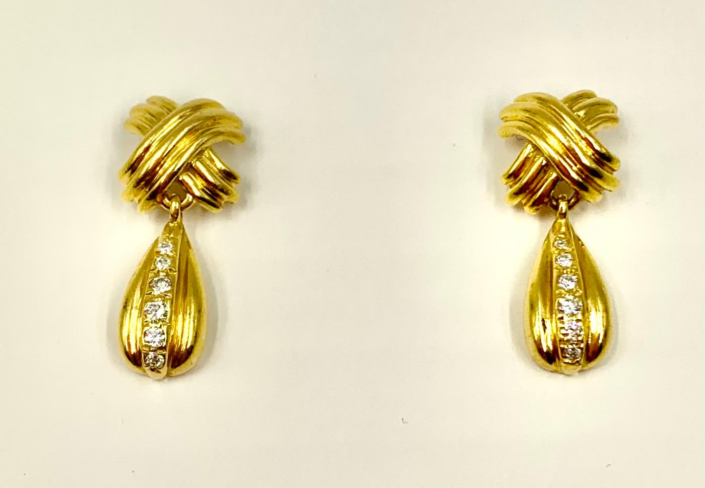 da uomo o donna Estate Tiffany & Co. Orecchini a goccia Signature X in oro giallo 18 carati con diamante in vendita
