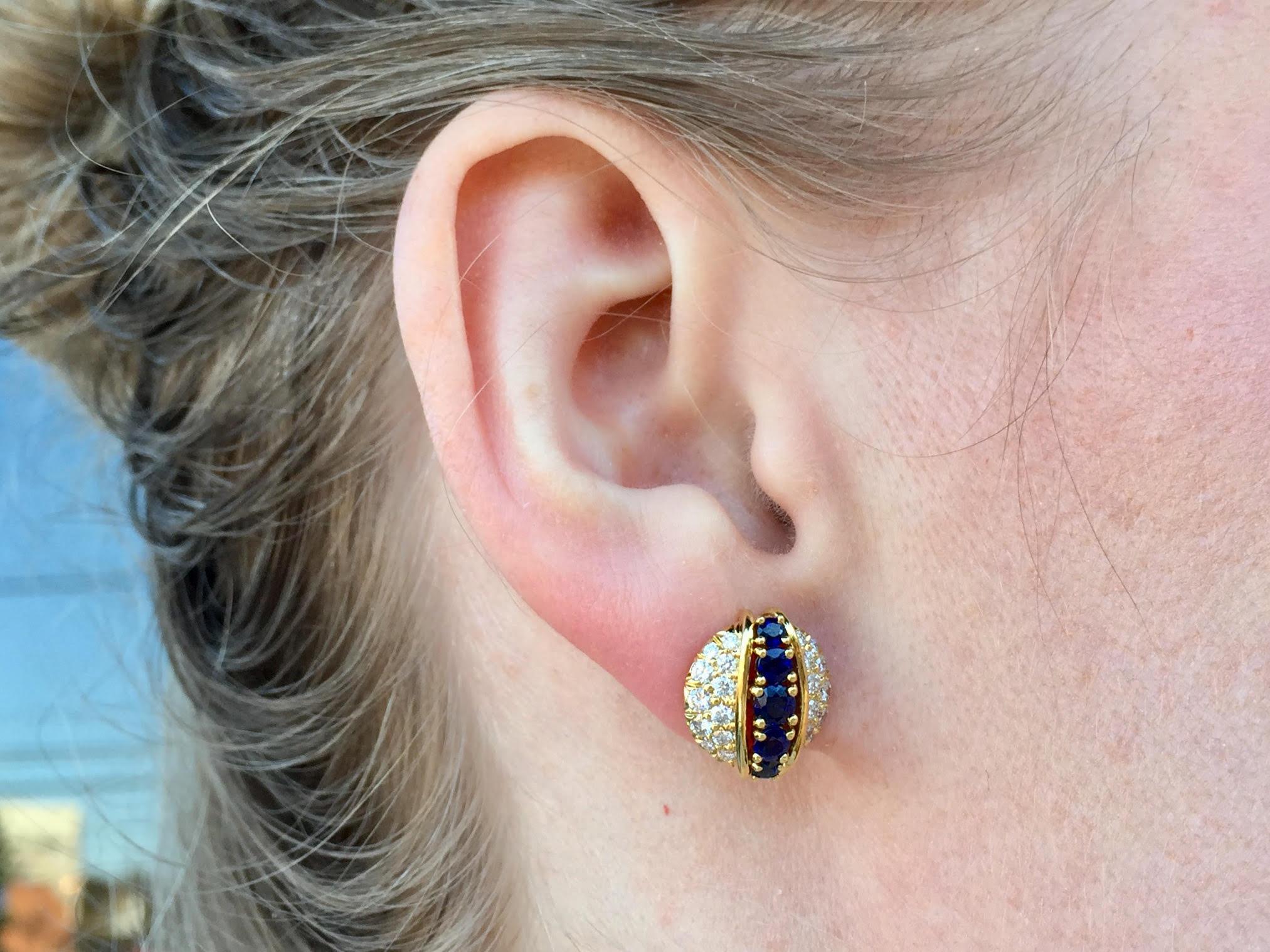 Estate Tiffany & Co. Diamond and Sapphire 18 Karat Stud Earrings 2