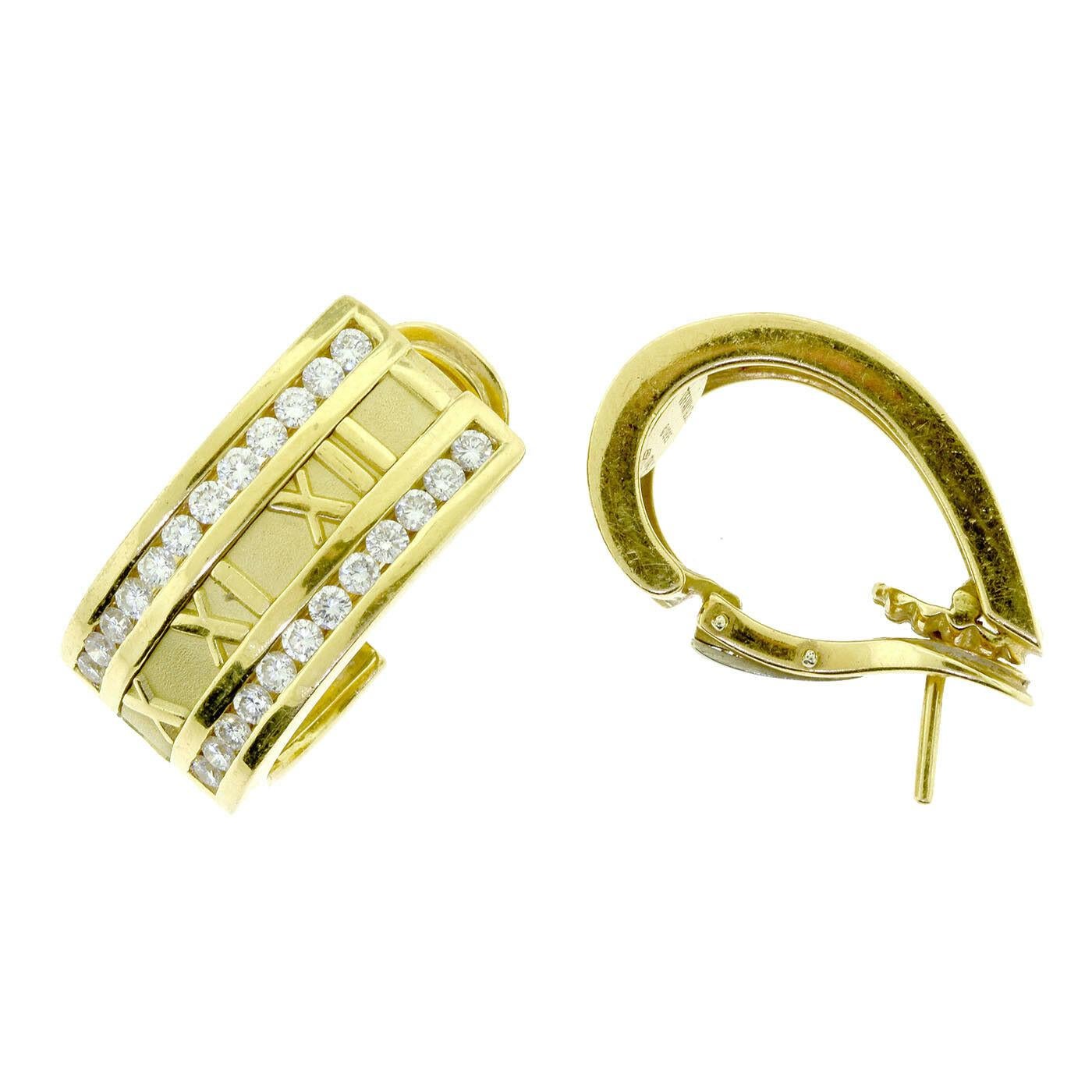 Taglio brillante Estate Tiffany & Co. Orecchini Atlas con diamanti in oro giallo e numeri romani a metà cerchio in vendita