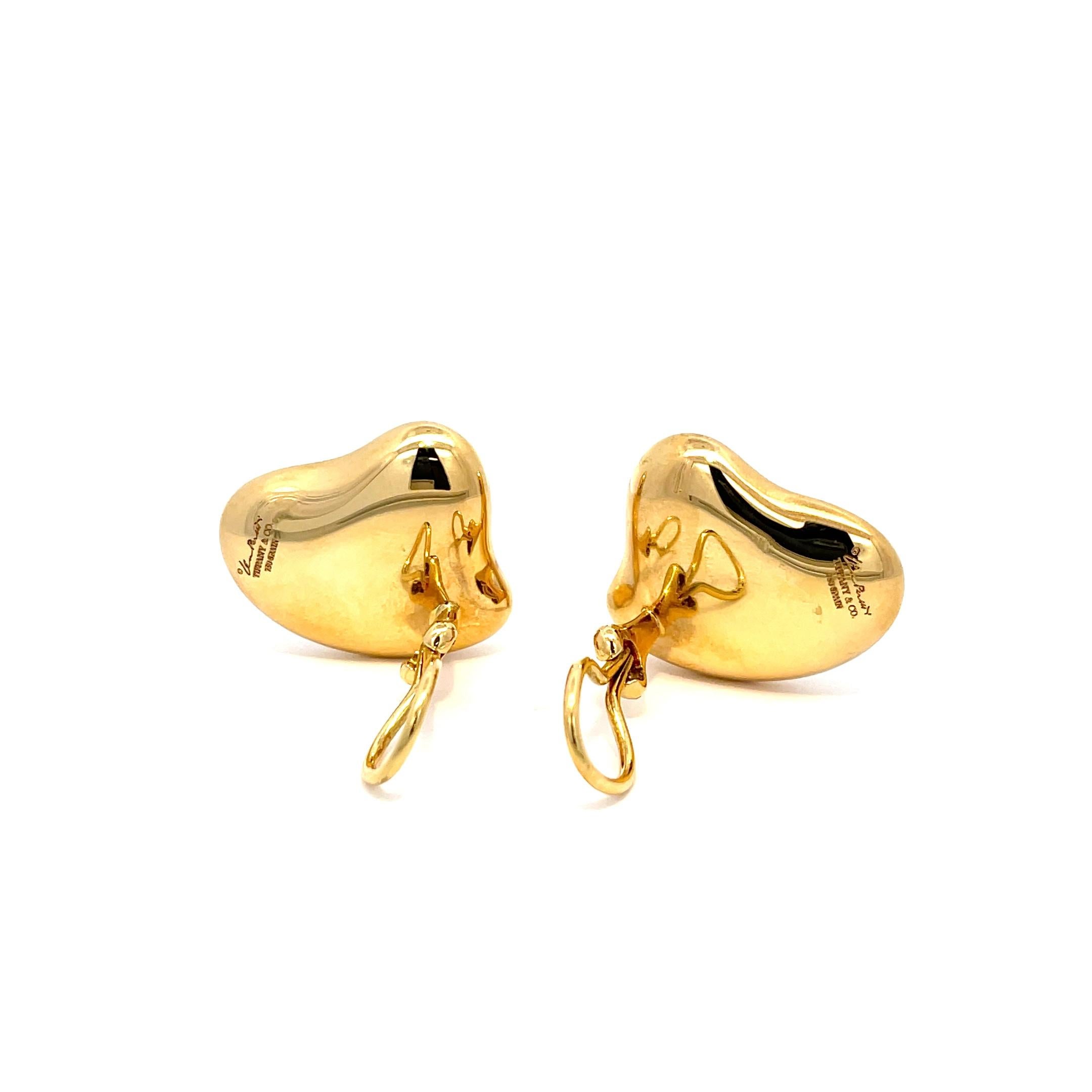 Clips d'oreilles Elsa Peretti en forme de cœur en or jaune 18 carats (succession) Pour femmes en vente