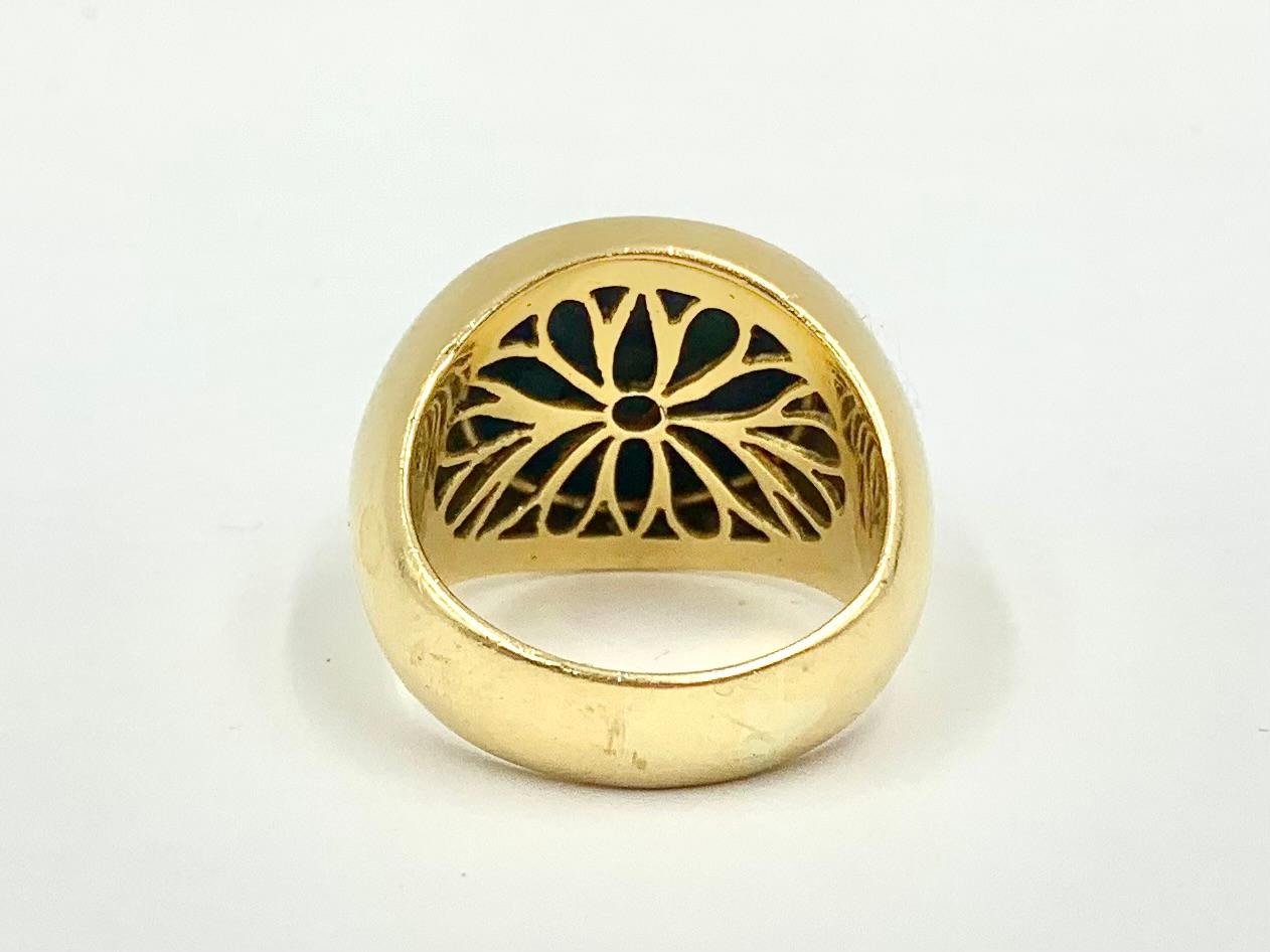 Estate Tiffany & Co. Large, Luxurious 18K Yellow Gold Oval Lapis Lazuli Ring 5