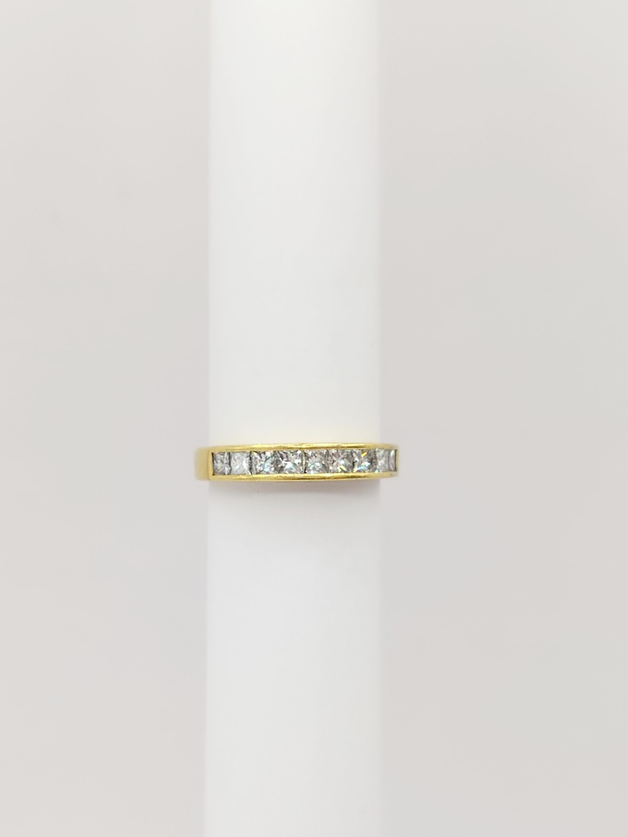 Estate Tiffany & Co. Princess Cut Diamond Band Ring in 18K Yellow Gold For Sale 1