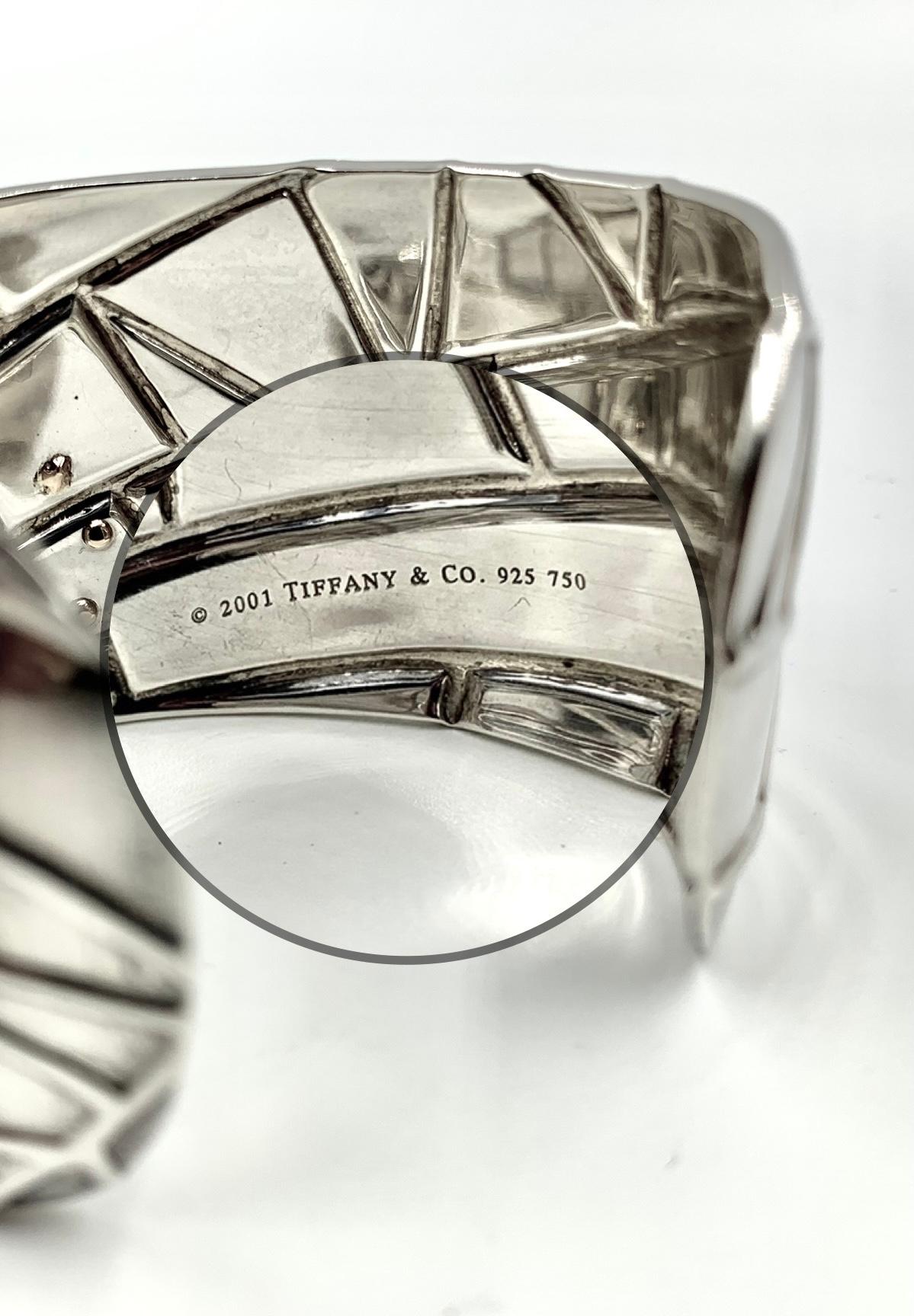 Propiedad Tiffany & Co. Brazalete araña de plata de ley y oro amarillo de 18 quilates en venta 2