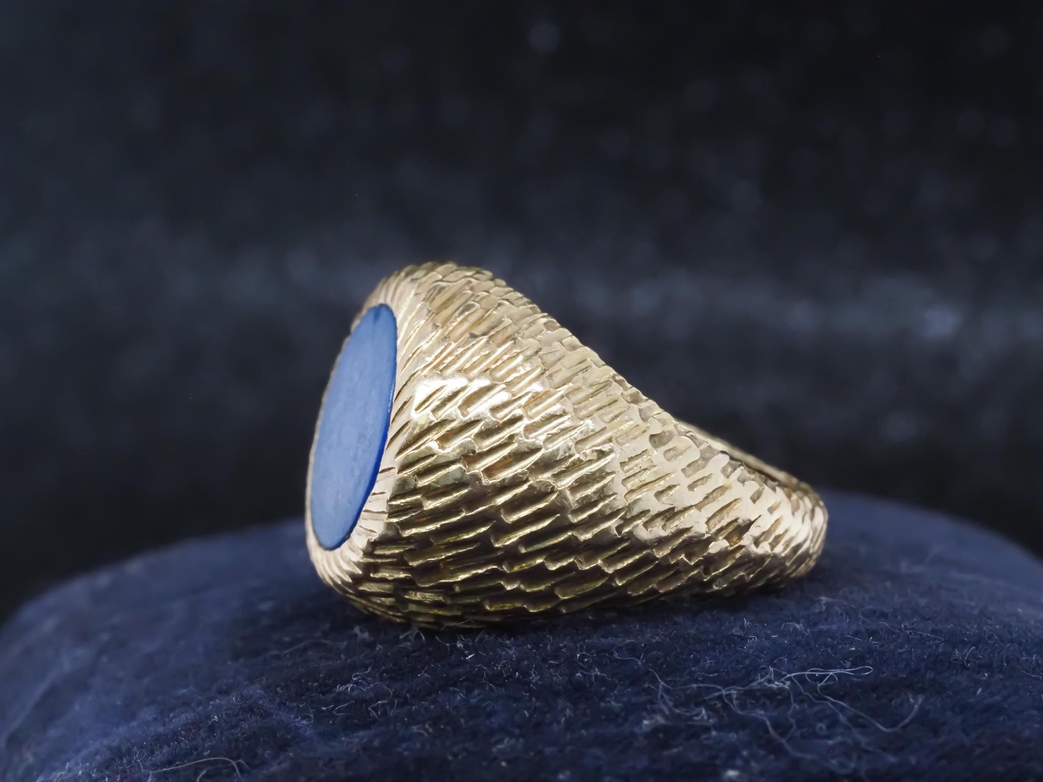 Propiedad TIFFANY & CO. Studios France, Anillo de oro amarillo de 18 quilates con lapislázuli - VHK#416b en venta 1