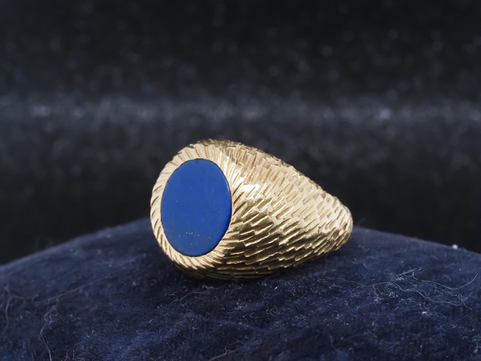 Propiedad TIFFANY & CO. Studios France, Anillo de oro amarillo de 18 quilates con lapislázuli - VHK#416b en venta 6
