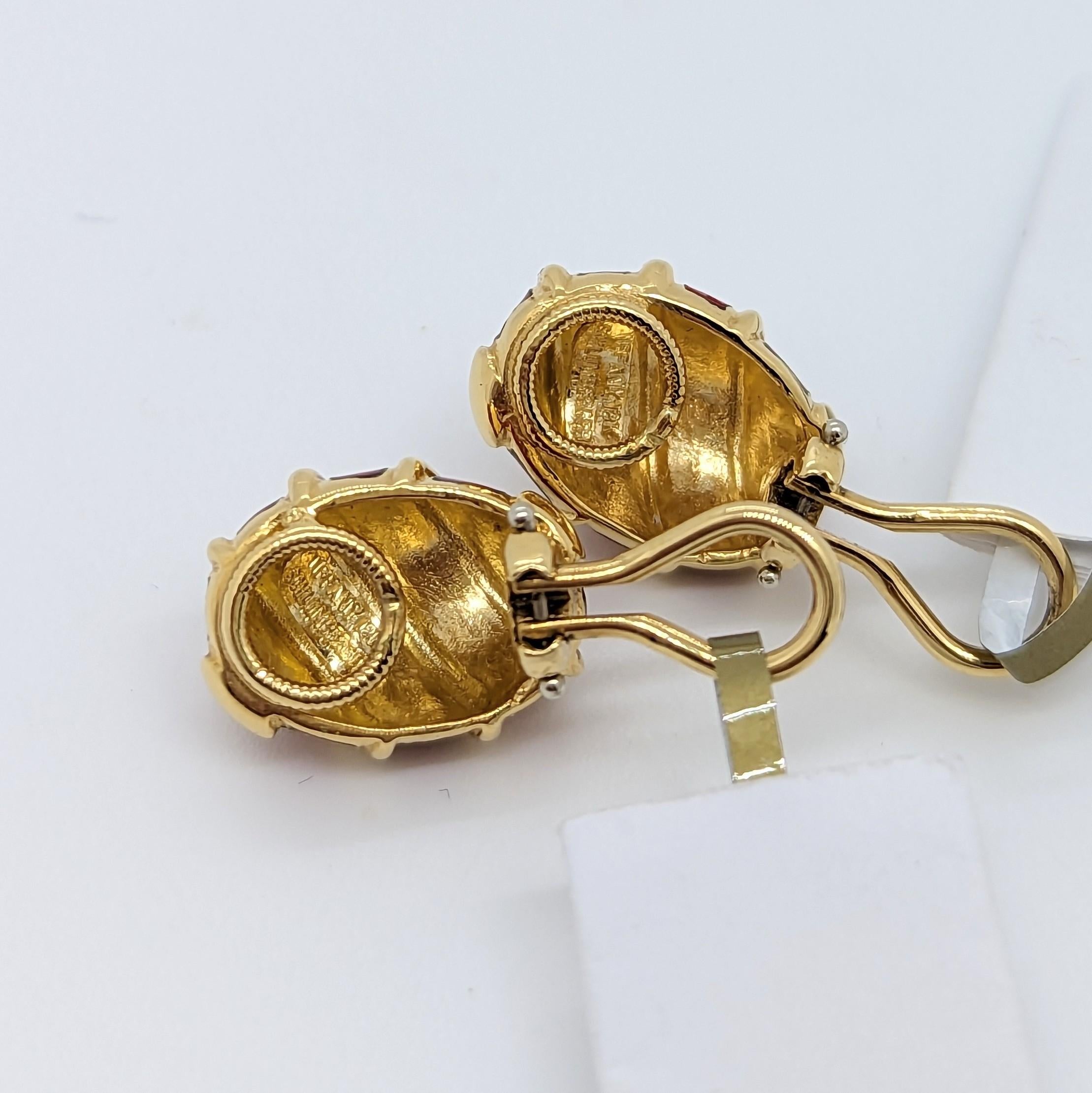 Estate Tiffany & Company Schlumberger Yellow Gold Earrings in 18K Yellow Gold For Sale 1