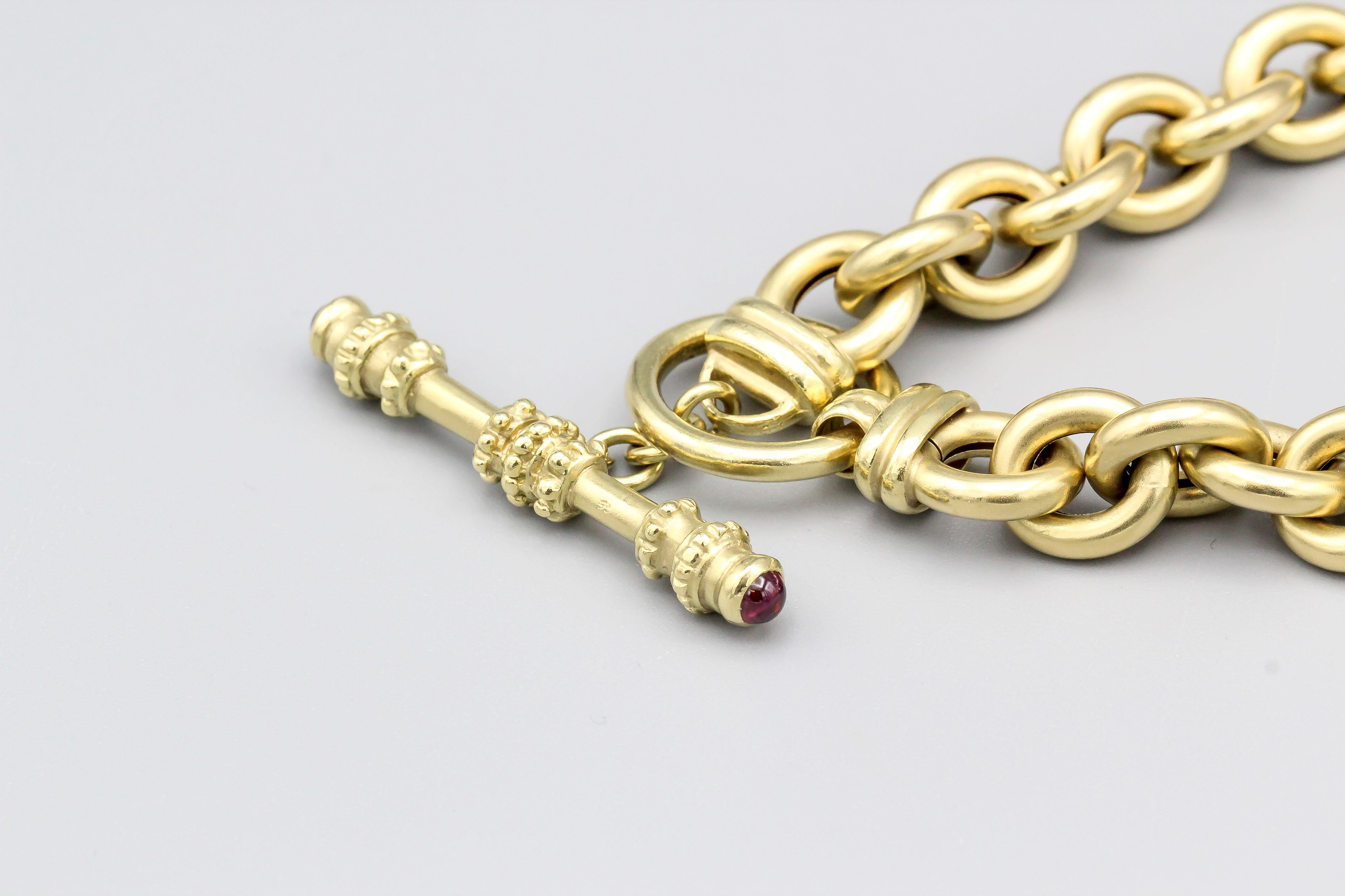 Estate Tourmaline 18 Karat Gold Toggle Link Necklace In Good Condition In New York, NY