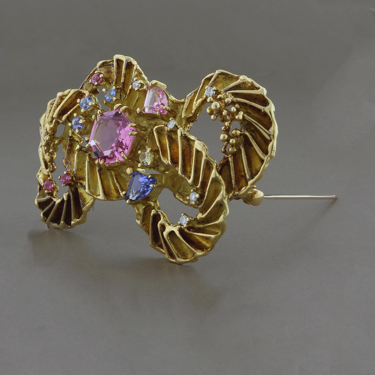 Estate Tourmaline Diamond Gold Brooch In Excellent Condition For Sale In Beverly Hills, CA