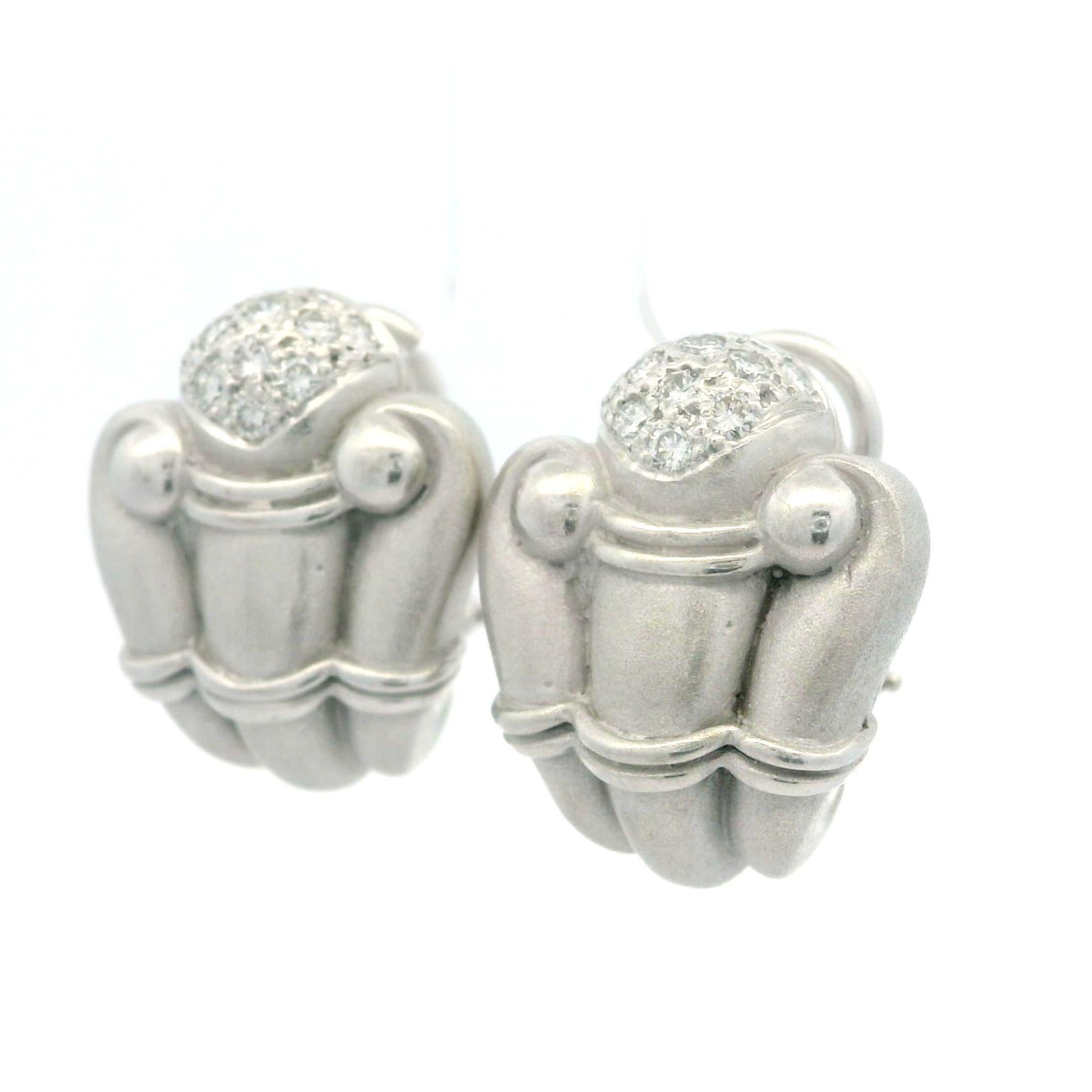 Estate Vahe Naltchayan White Gold 0.32ctw Diamond Huggie Column Style Earring In Excellent Condition For Sale In Montclair, NJ