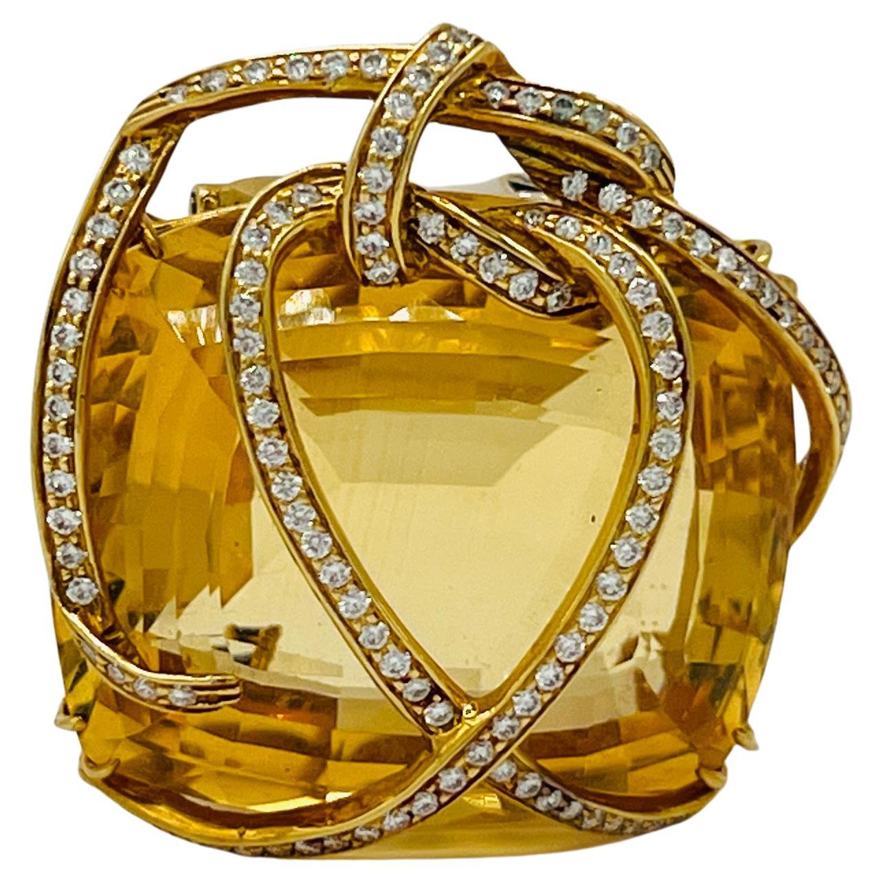 Estate Valentin Magro Brooch in 18K Yellow Gold