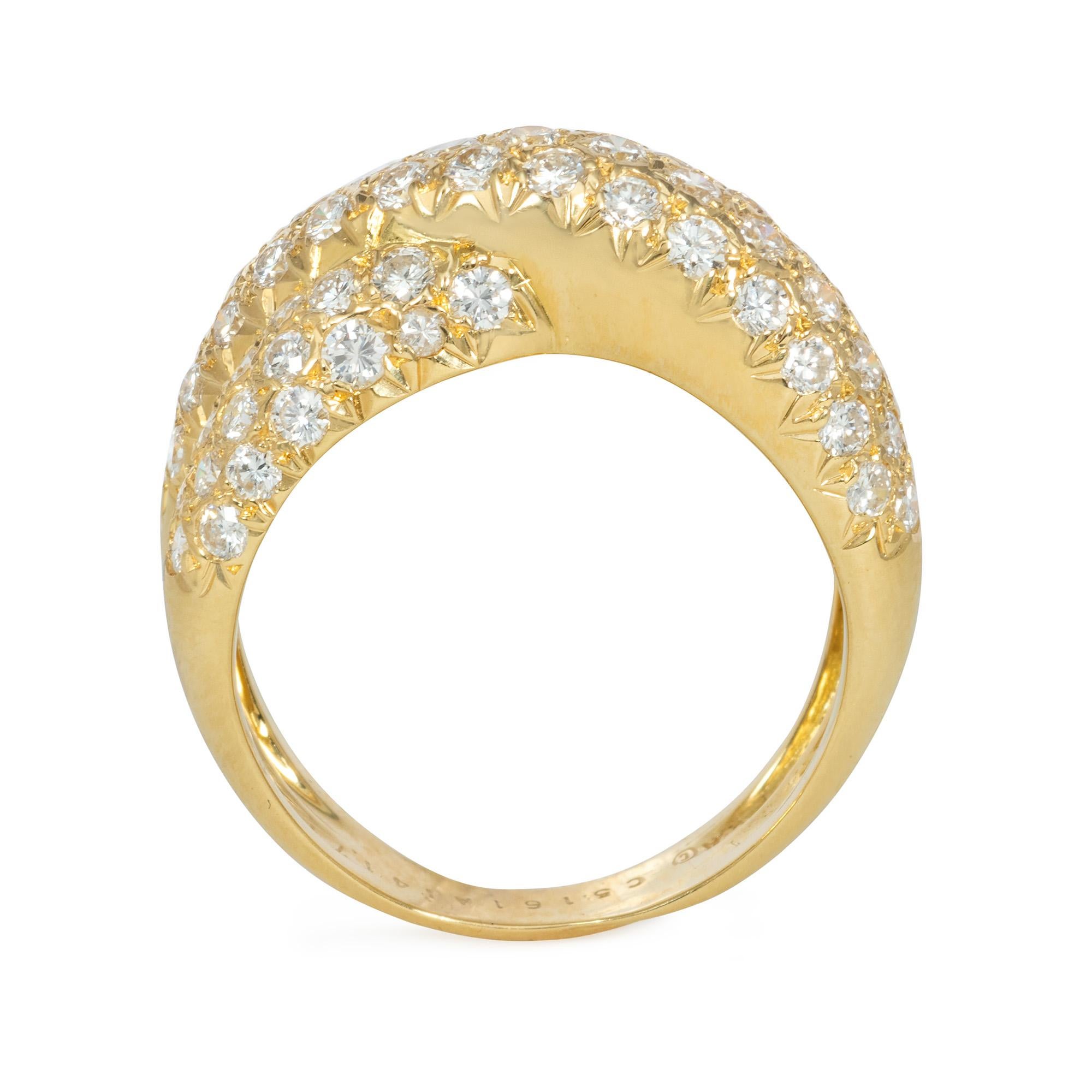 Round Cut Estate Van Cleef & Arpels, Paris Gold and Diamond Band Ring of Crossover Design For Sale
