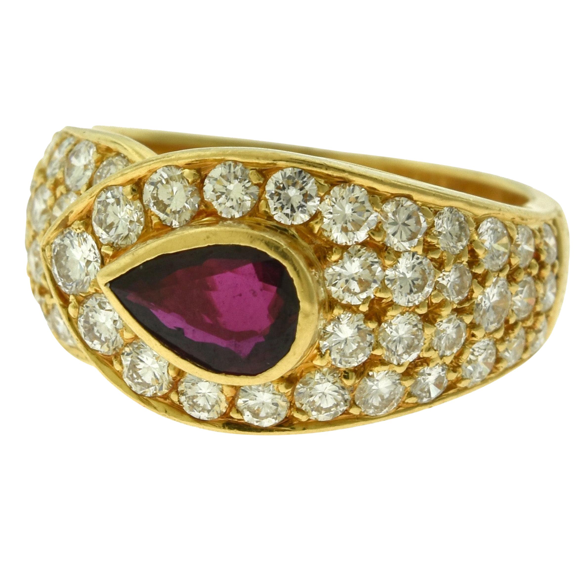  Van Cleef & Arpels Pear Shape Ruby and Diamond 18 Karat Yellow Gold Ring