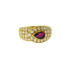 Van Cleef & Arpels Pear Shape Ruby and Diamond 18 Karat Yellow Gold Ring