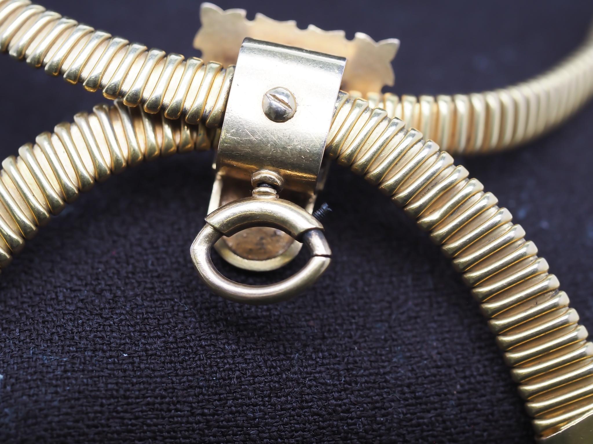 Estate VEstate Collana vittoriana con nappe Tubogas in oro giallo 18 carati con ciondolo in vendita 4