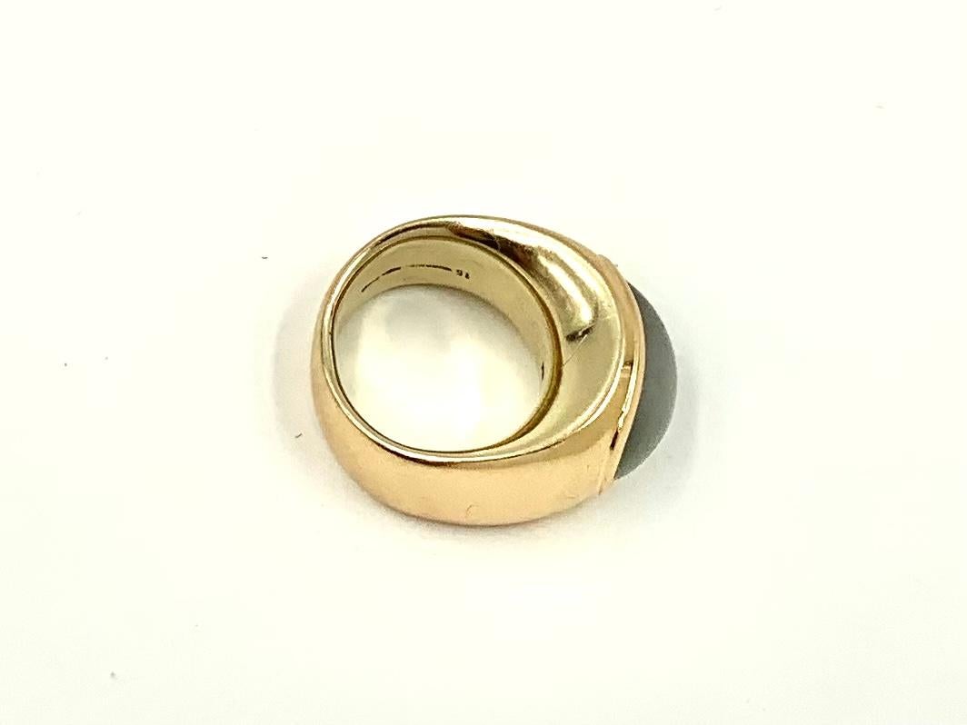 Modern Estate Vhernier Cabochon Moonstone 18K Yellow Gold Ring For Sale
