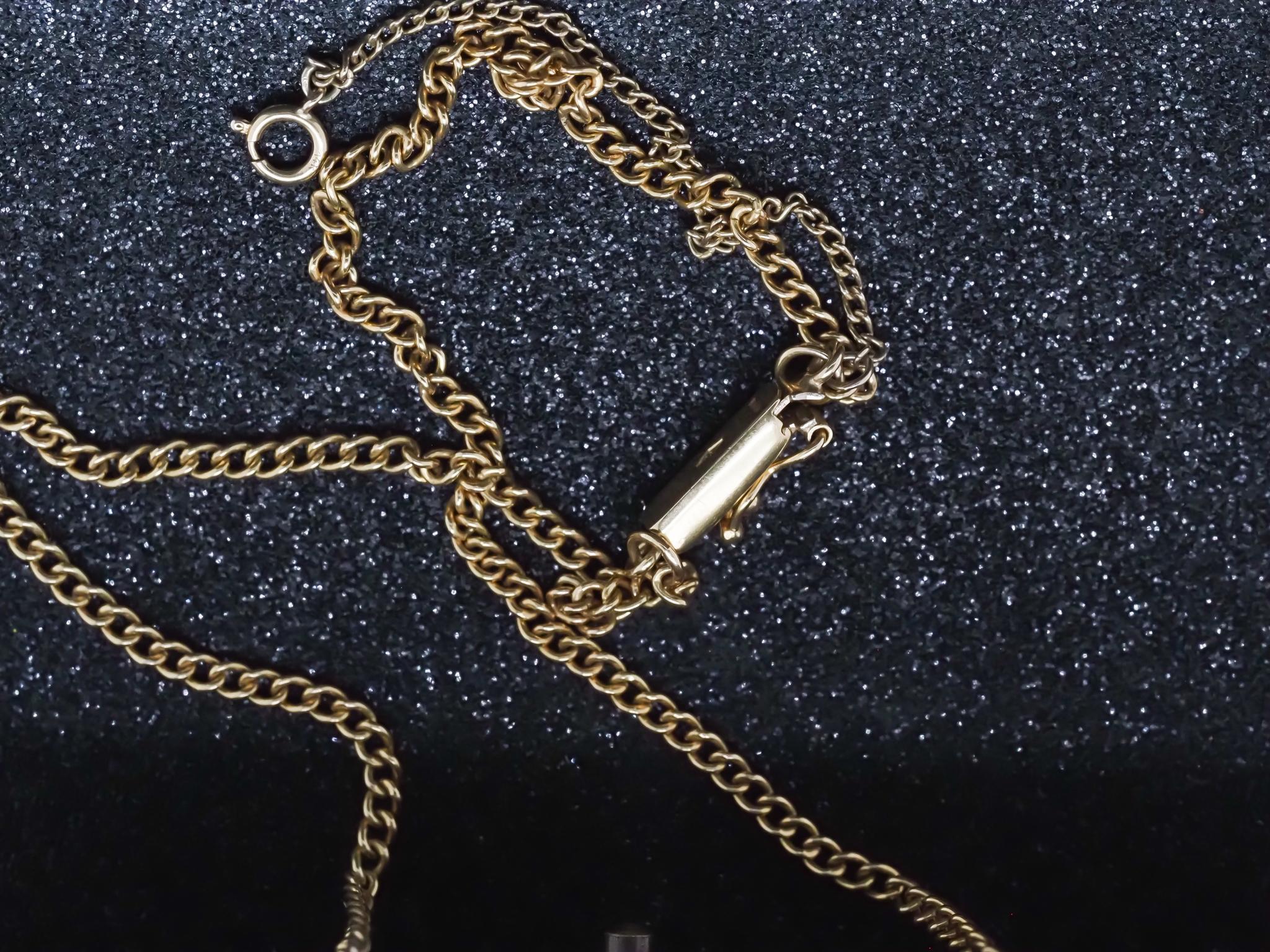 Estate Victorian 1880s Antique 18K Yellow Gold and Pearl Unique Link Chain (Chaîne à maillons unique en or jaune 18K et perles) en vente 4