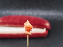 Estate Victorian 18K Yellow Gold French Carved Coral KNIGHT in Armor Stick Pin