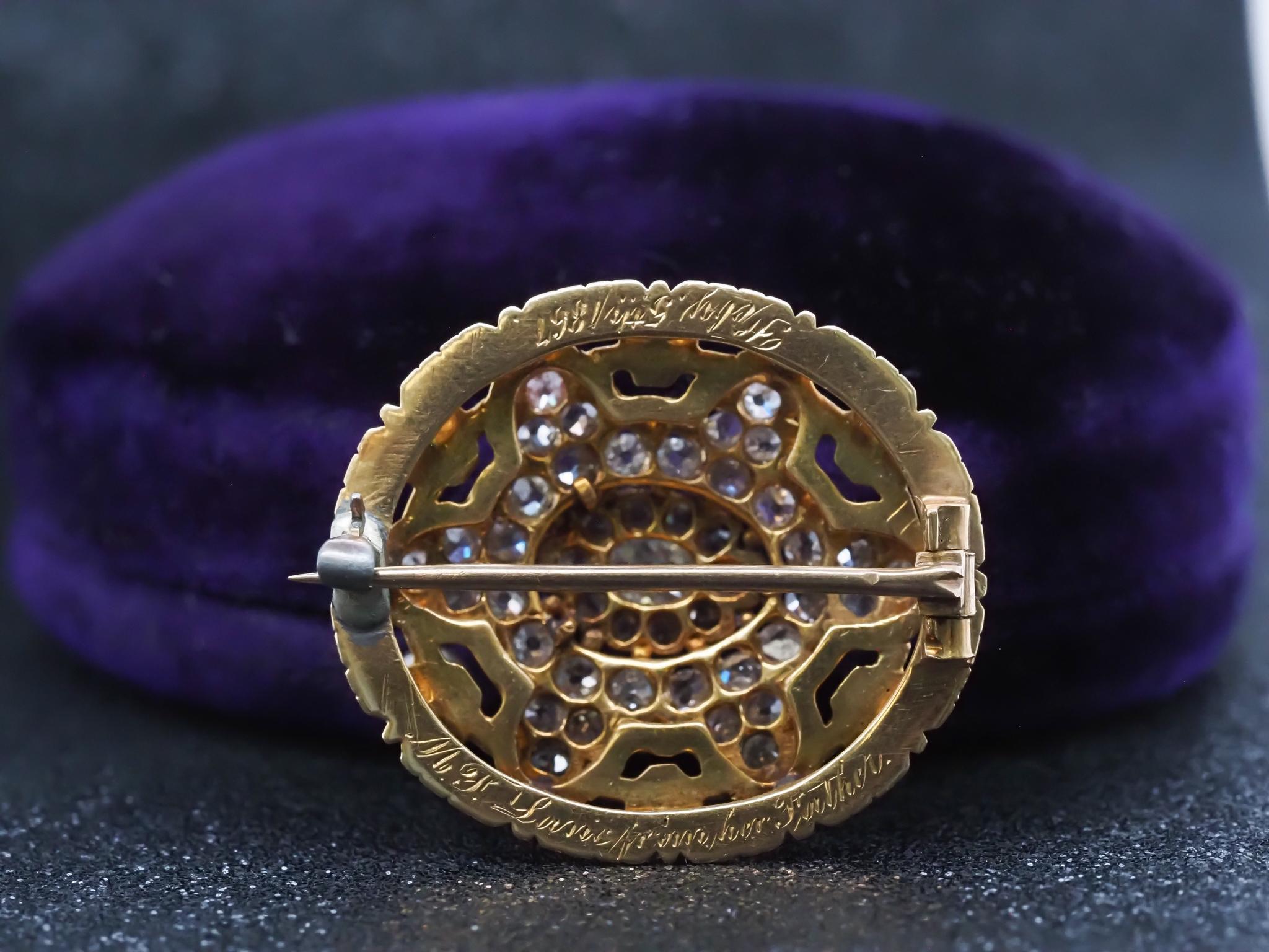 Estate Victorian Circa 1867 Engraved Old Mine Diamond and Enamel Brooch with Box (Broche victorienne gravée vers 1867 avec diamant et émail) en vente 5