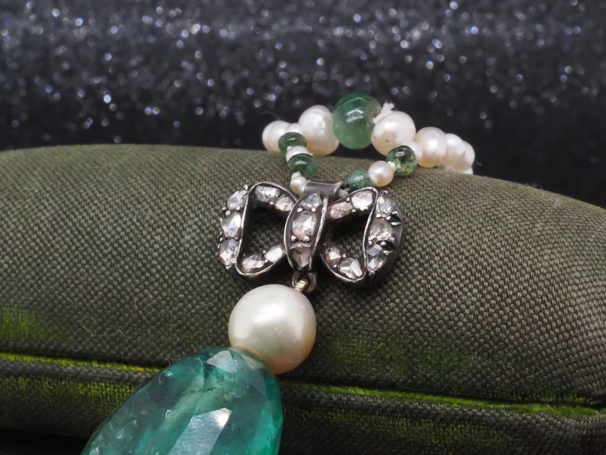 Nachlass Victorian GIA 30ct kolumbianischen Smaragd mit Rosenschliff Diamanten und Perle im Angebot 2
