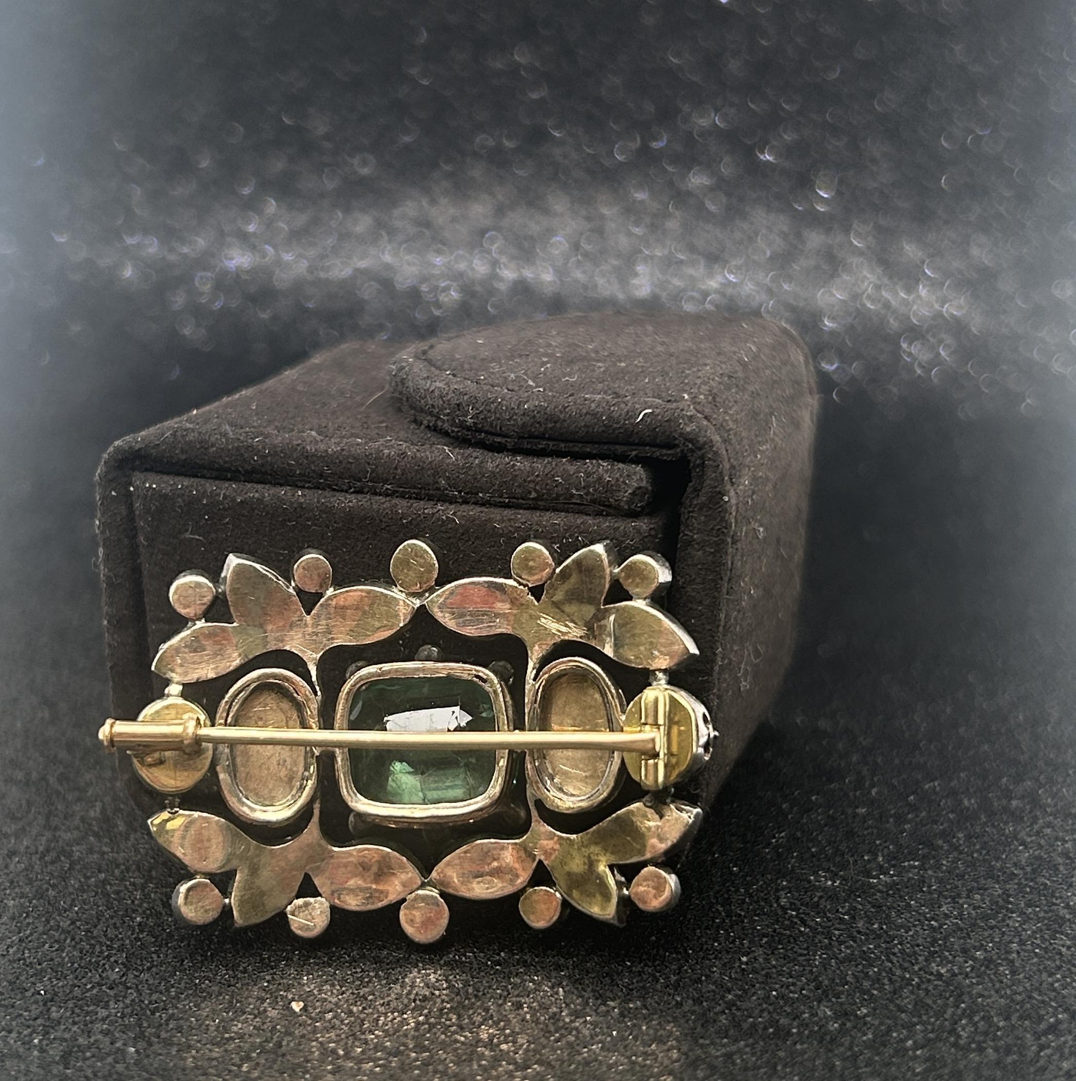 Estate Victorian Silver Top and Gold AGL 4ct Colombian Emerald Brooch - VHK#826b For Sale 1