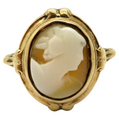 Estate Victorian Style 10 Karat Yellow Gold Shell Cameo Ring