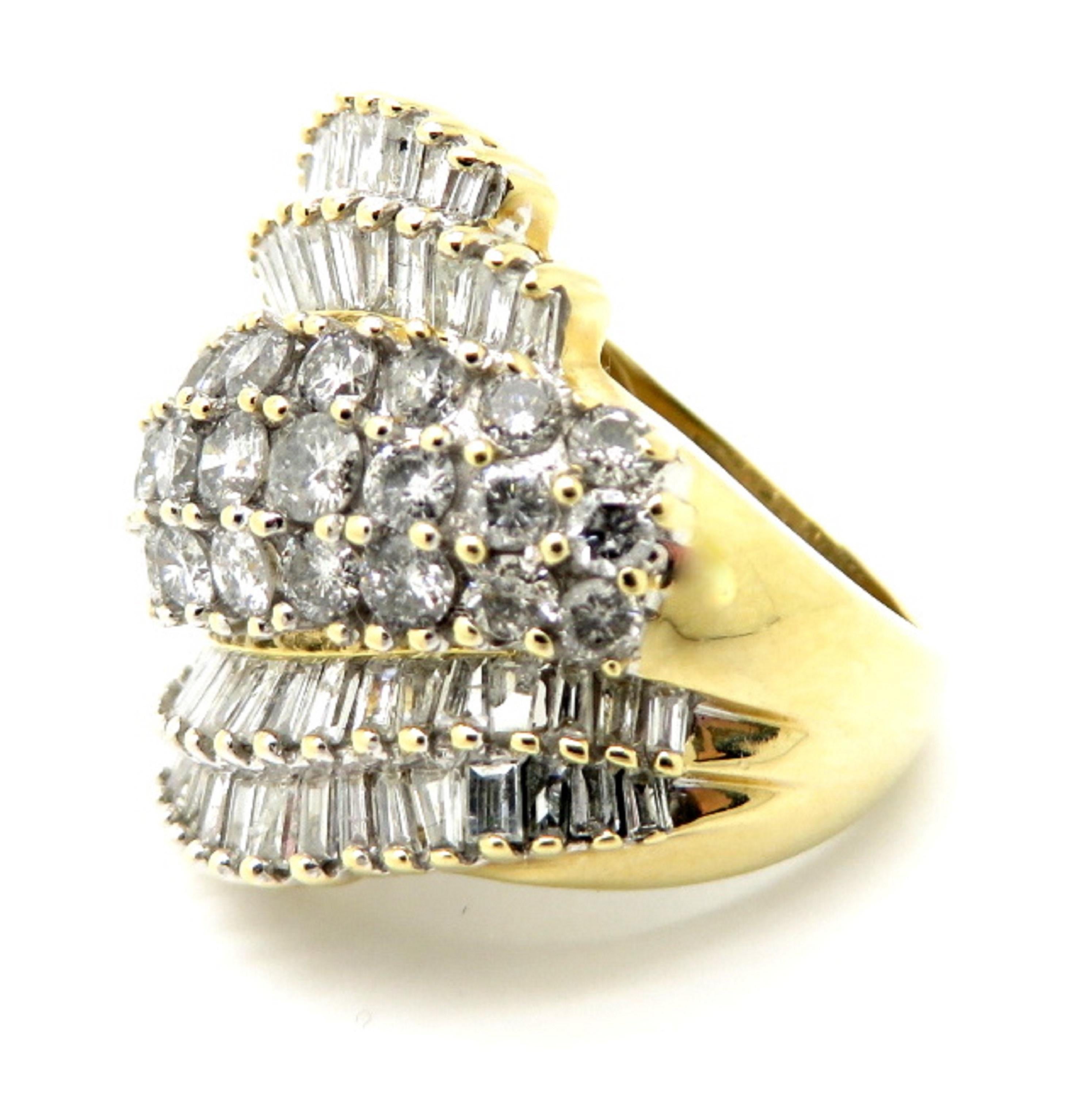 Retro 4.00ctw Baguette and Round Brilliant Cut Diamond Cluster Ring For Sale