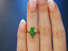 Estate Vintage 14K Gold Jade Navette Ring -VHK#23A