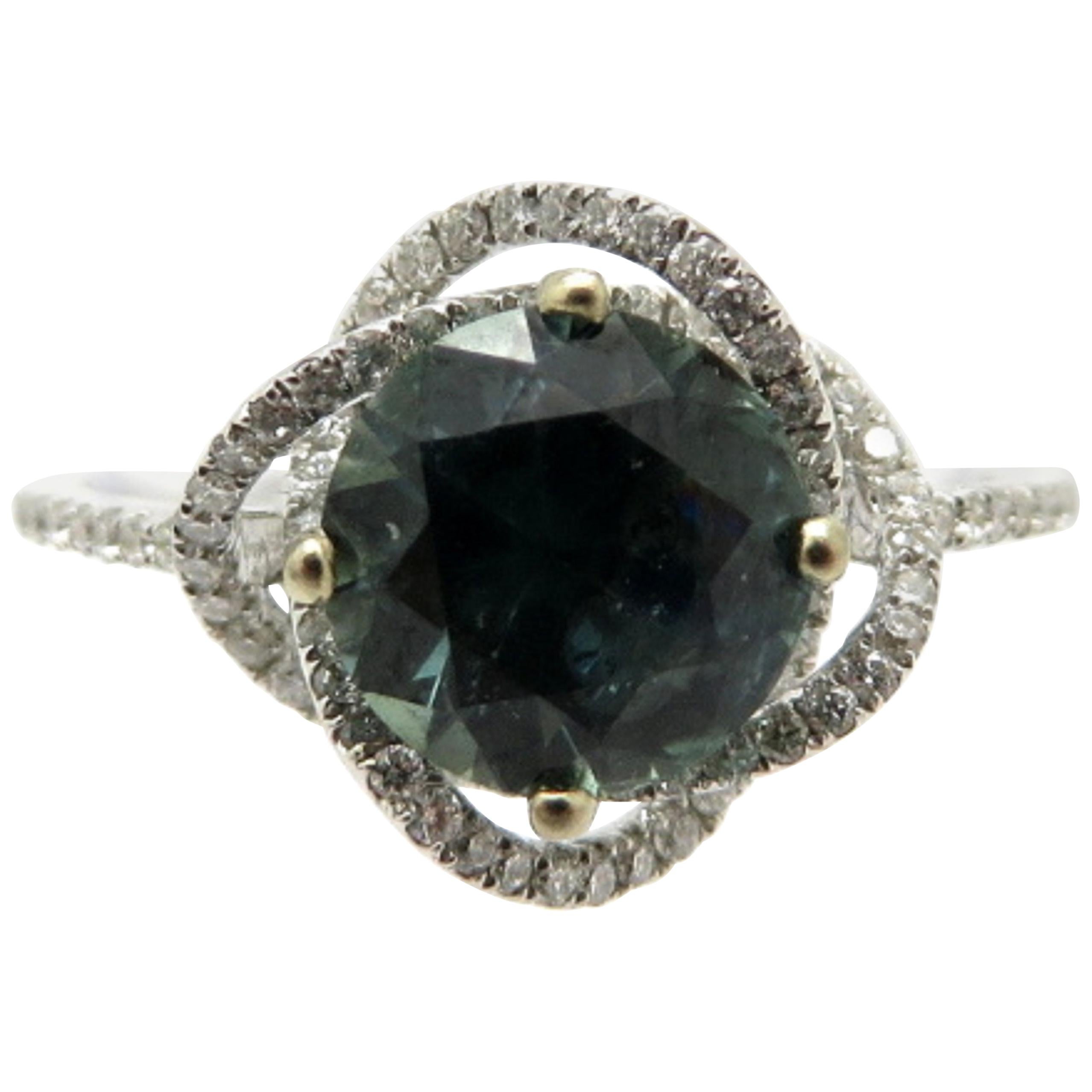Estate Vintage 18 Karat White Gold Flower Round Sapphire and Diamond Ring