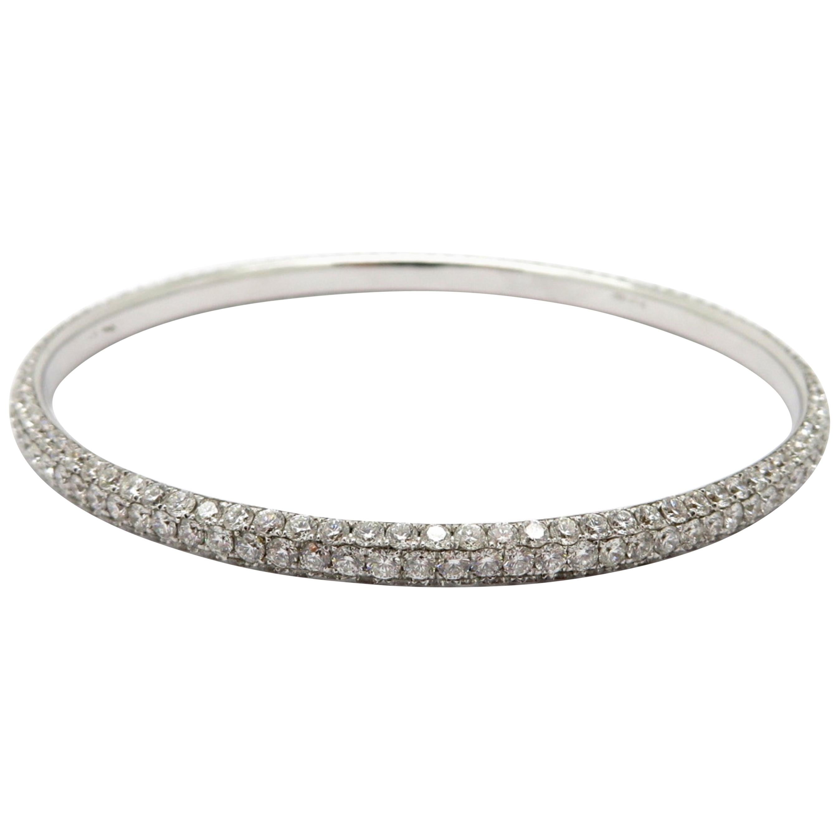 Brazalete vintage de oro blanco de 18 quilates con diamantes redondos pavé