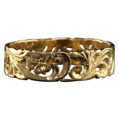 Estate Vintage 18K Yellow Gold Floral Engraved Wedding Band