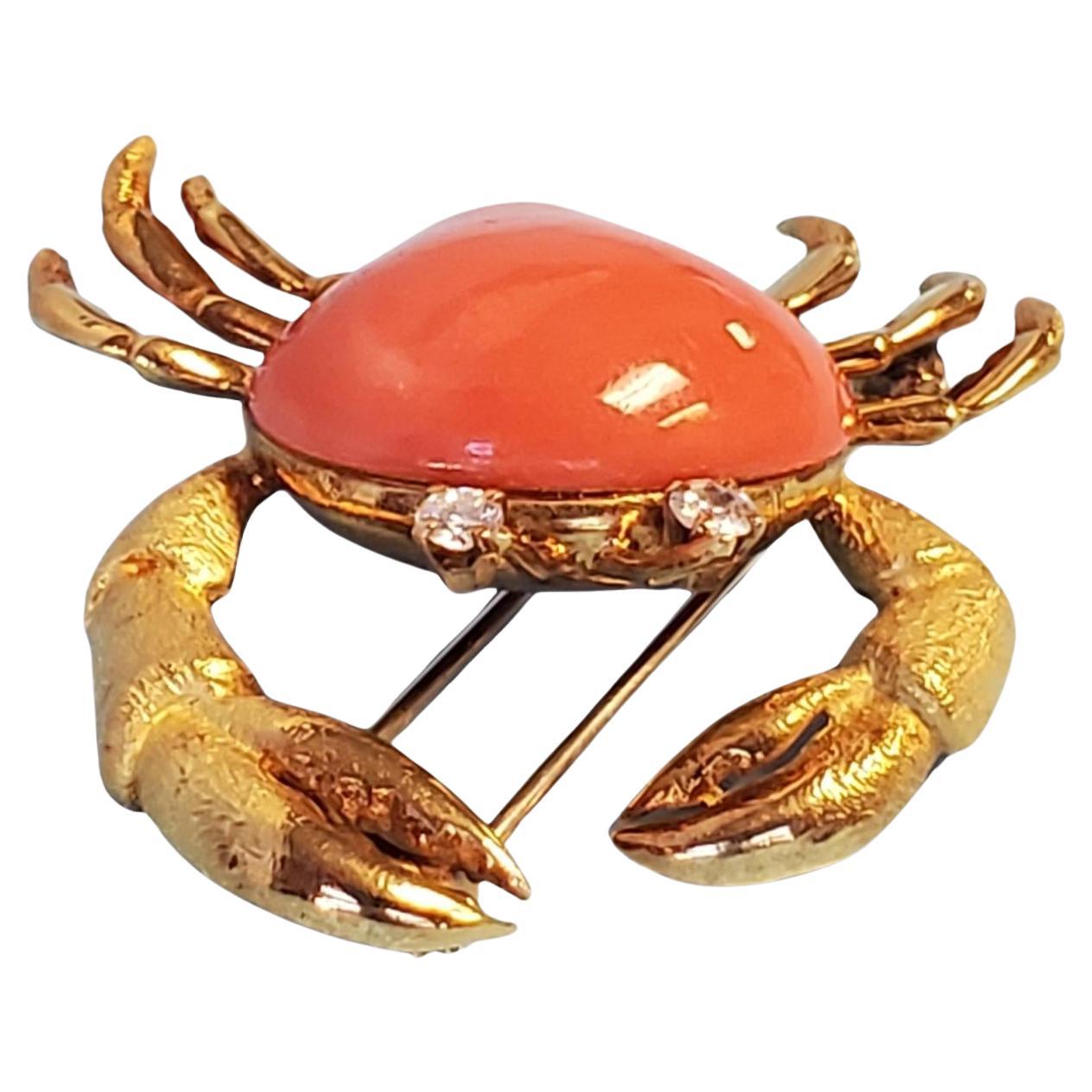 Estate Vintage Crab Brooch Pin 18k Yellow Gold Angel Skin Coral Body VS Diamonds For Sale