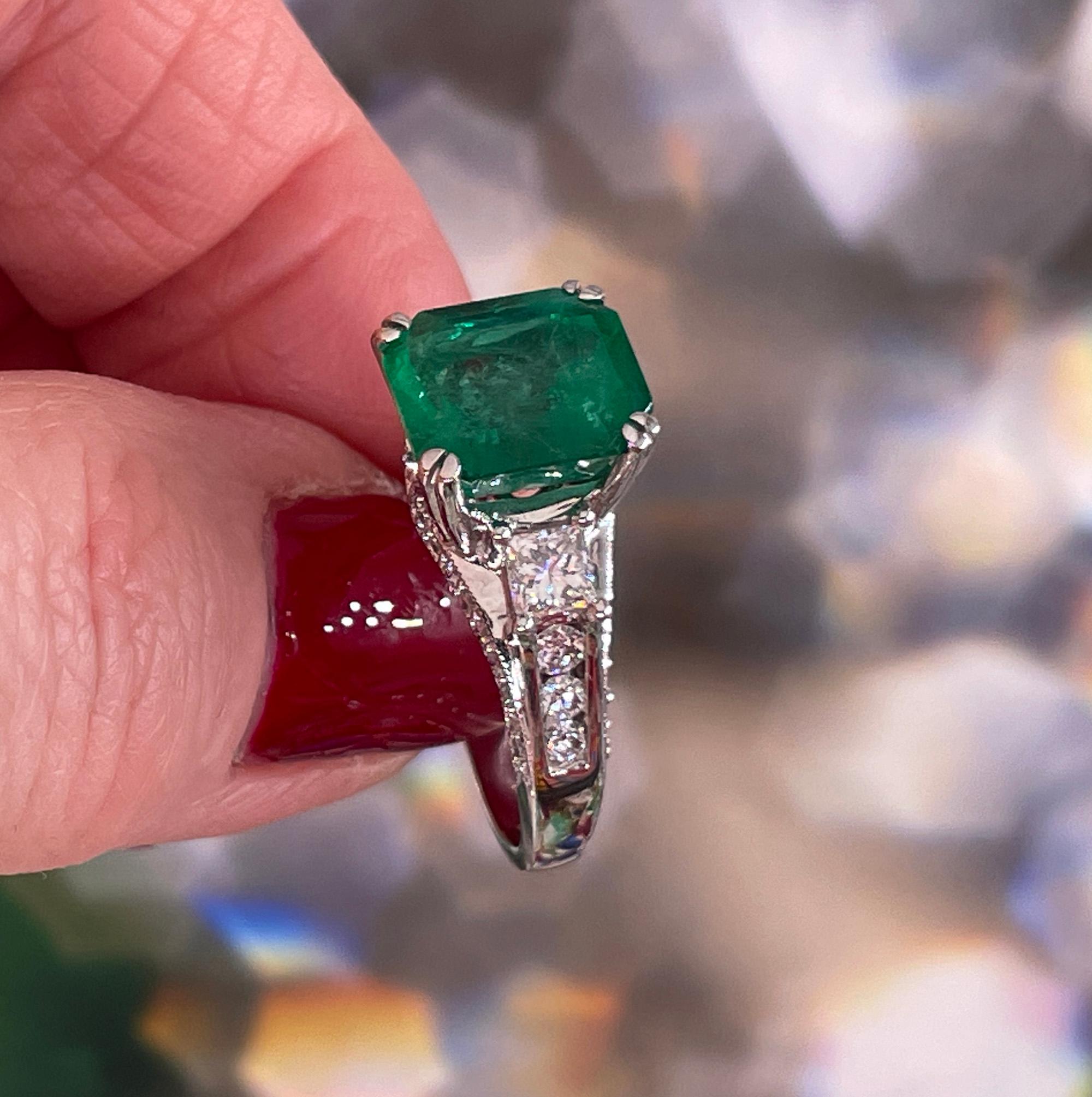  Estate Vintage GIA 7.00ct  Emerald Diamond Engagement Wedding 18KW Gold Ring For Sale 8
