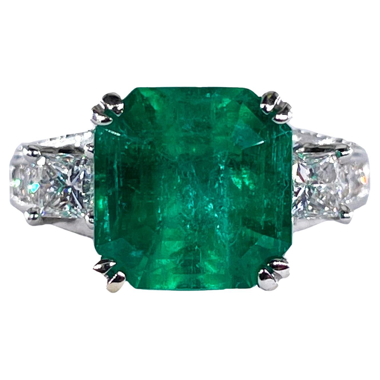  Estate Vintage GIA 7.00ct  Emerald Diamond Engagement Wedding 18KW Gold Ring For Sale