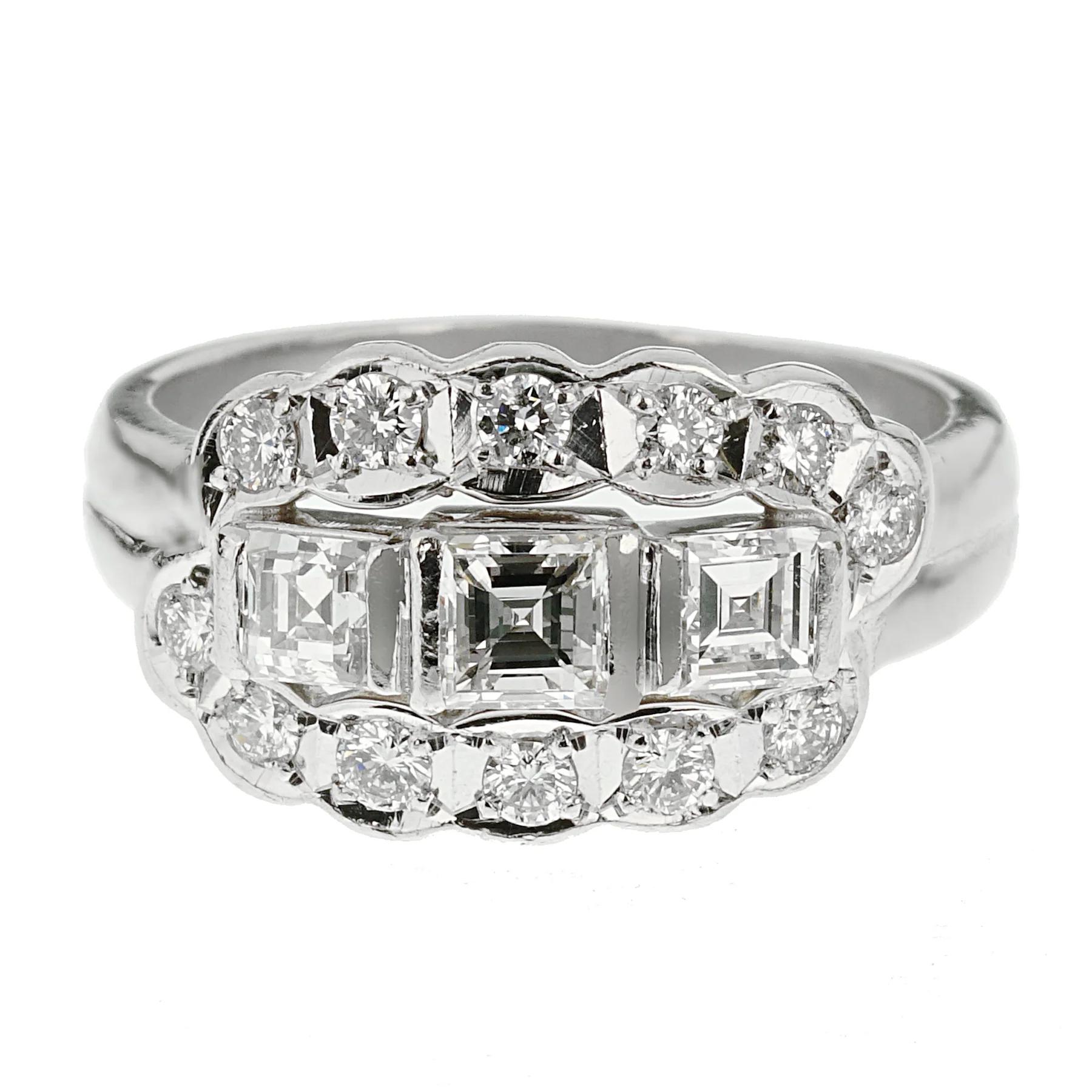 Estate Vintage Platinum Diamond Cocktail Ring In Excellent Condition For Sale In Feasterville, PA
