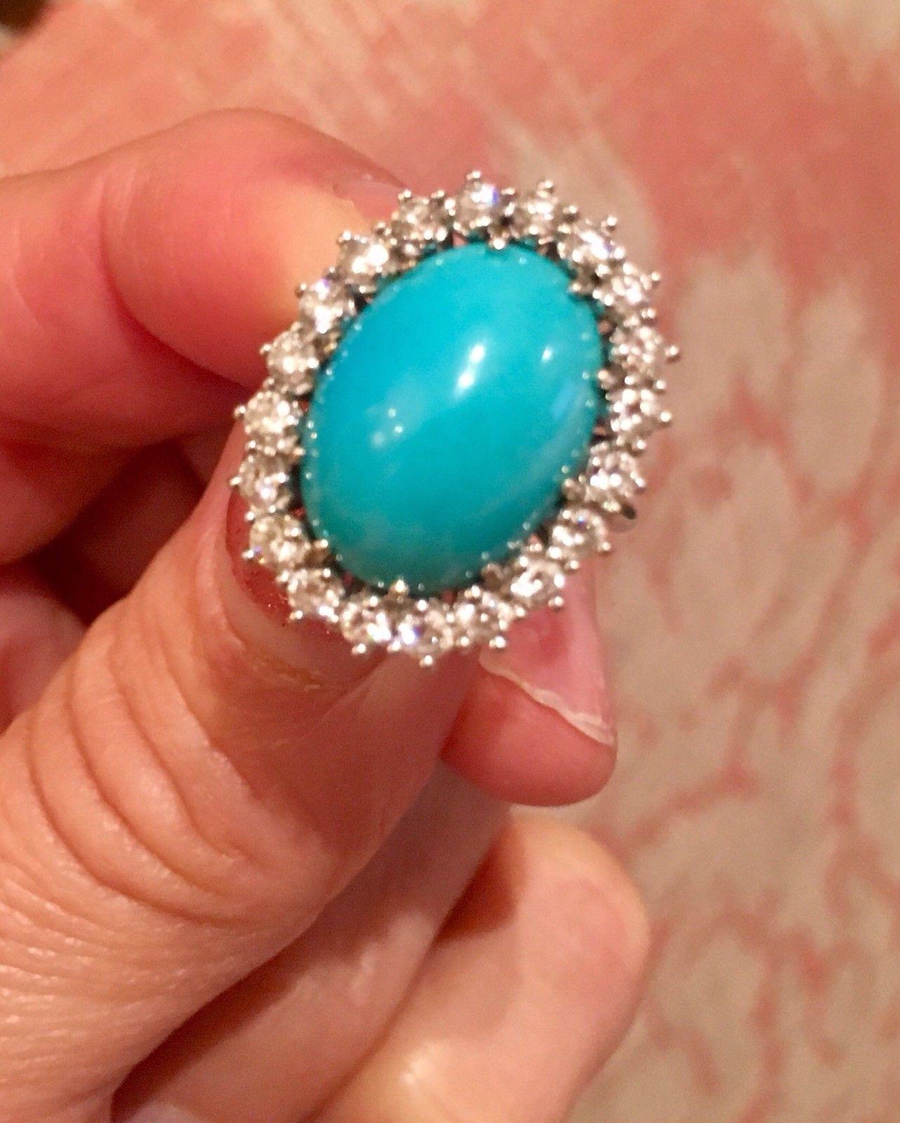 Estate VS Diamond Halo Turquoise Cocktail Ring In Excellent Condition For Sale In Shaker Heights, OH