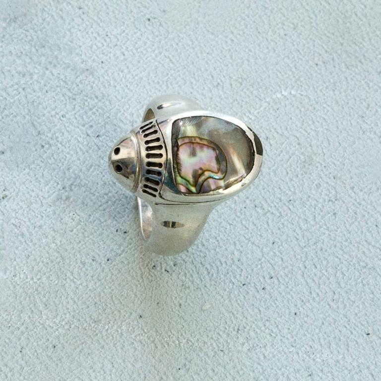 Estate Walter Schluep Ladybug Abalone Gemstone Sterling Silver Heirloom Ring In Excellent Condition In Montreal, QC