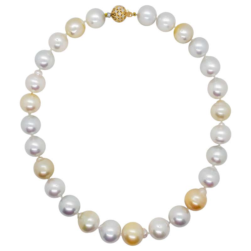 Golden Pearl and Diamond Necklace For Sale at 1stDibs