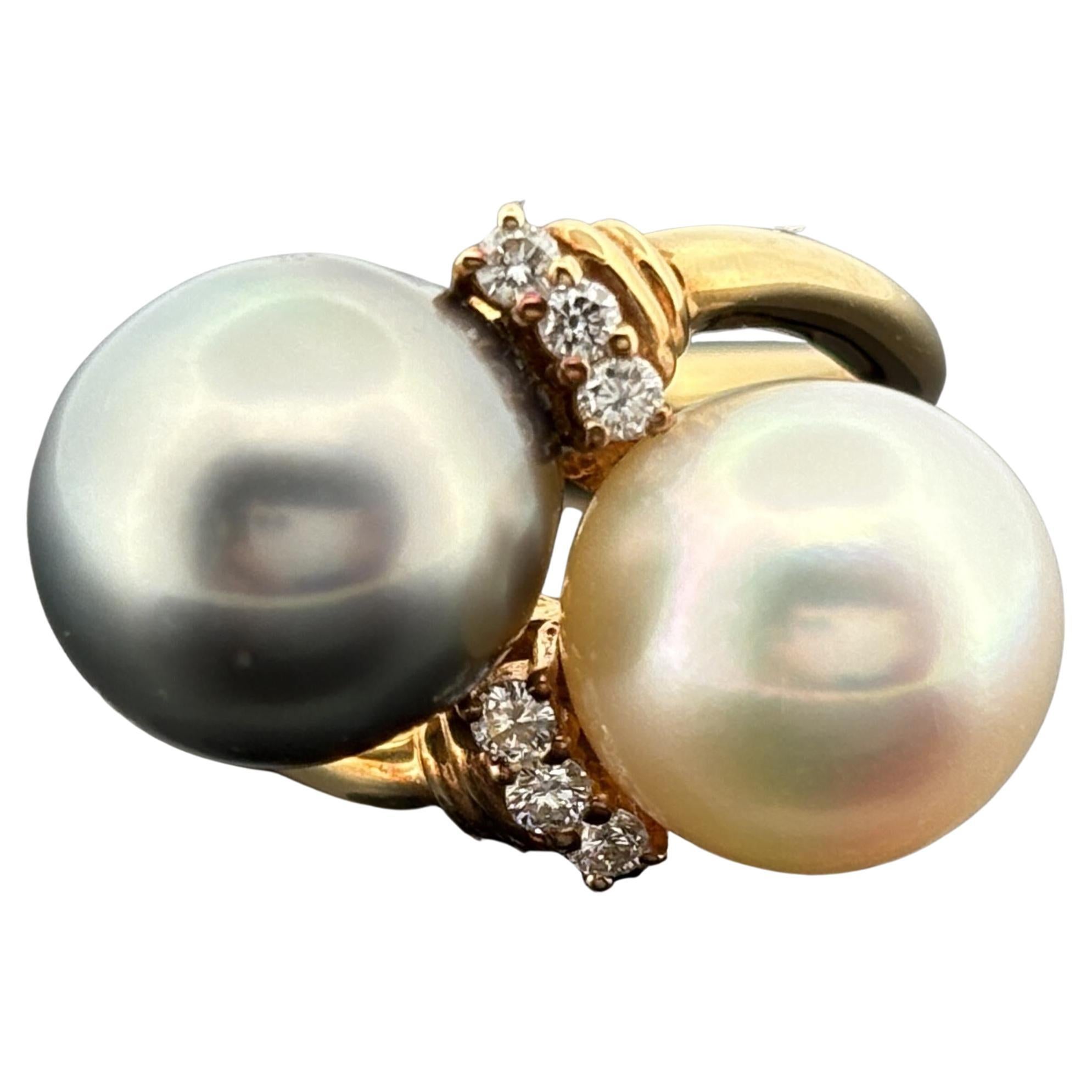 Estate Weiß & Schwarz 10,5 mm Perle Diamant Moi et Toi Ring 18k Gelbgold im Angebot