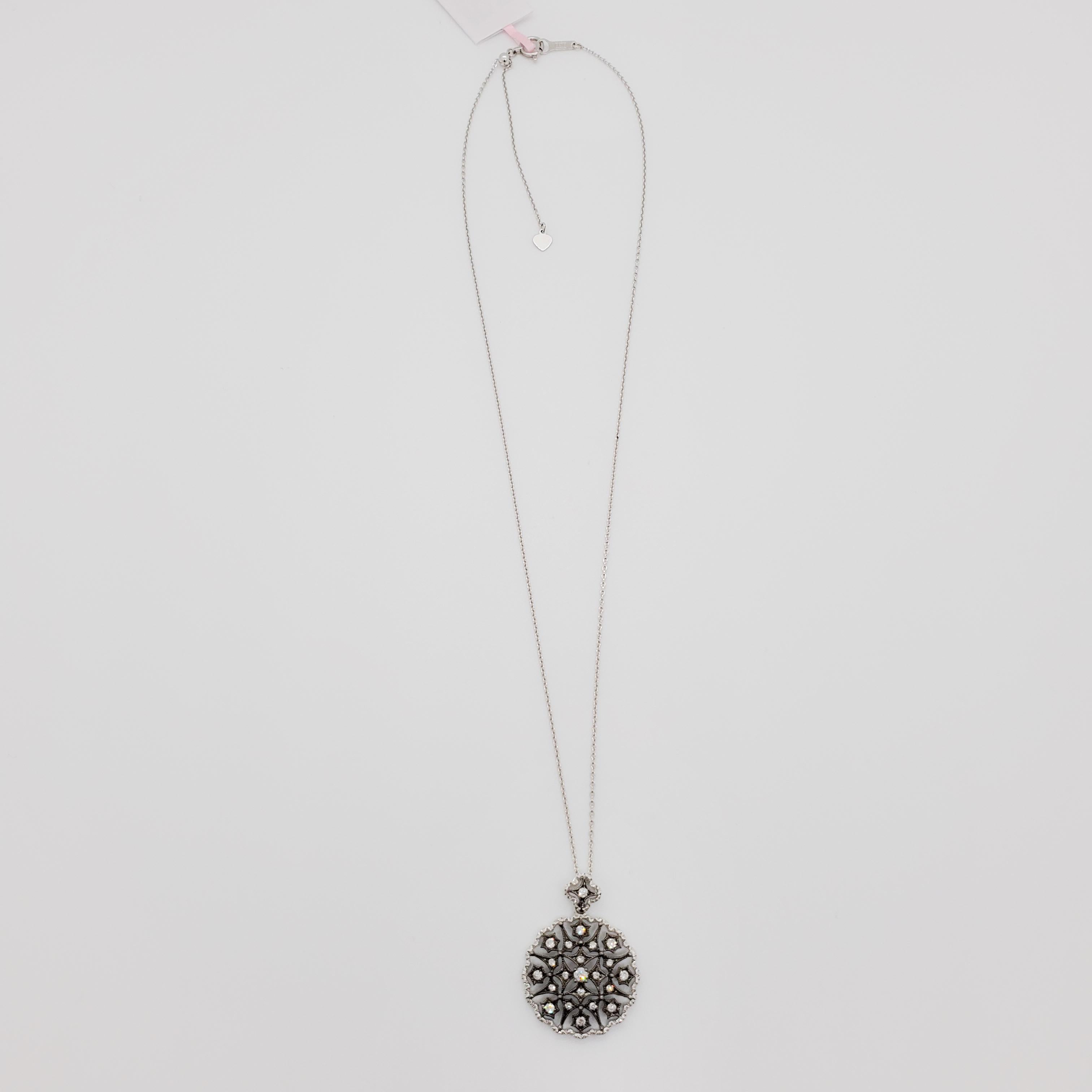 White Diamond Pendant Necklace in 18k White Gold and Black Rhodium For Sale 3
